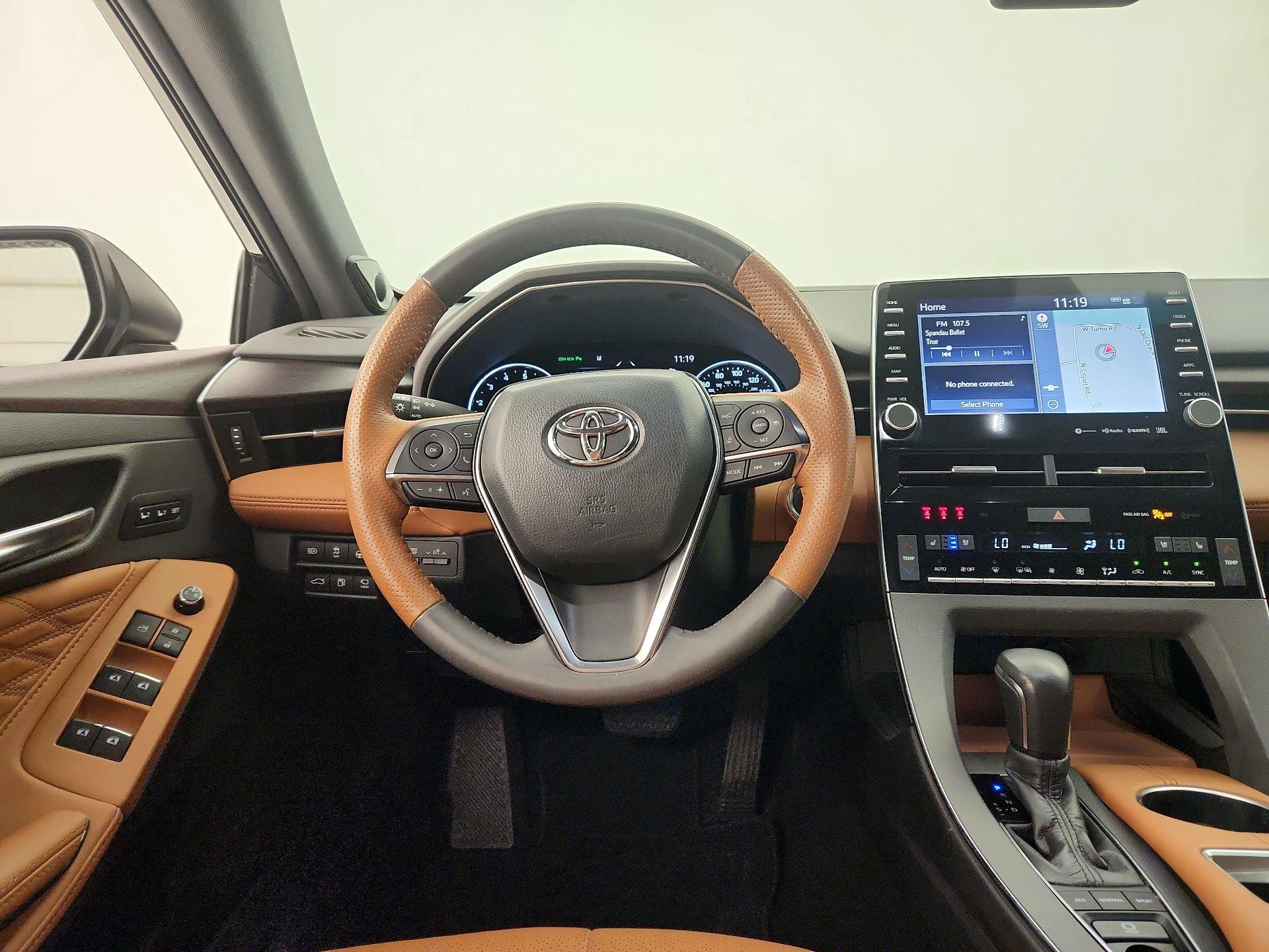 Thumbnail: 2020 Toyota Avalon - 10