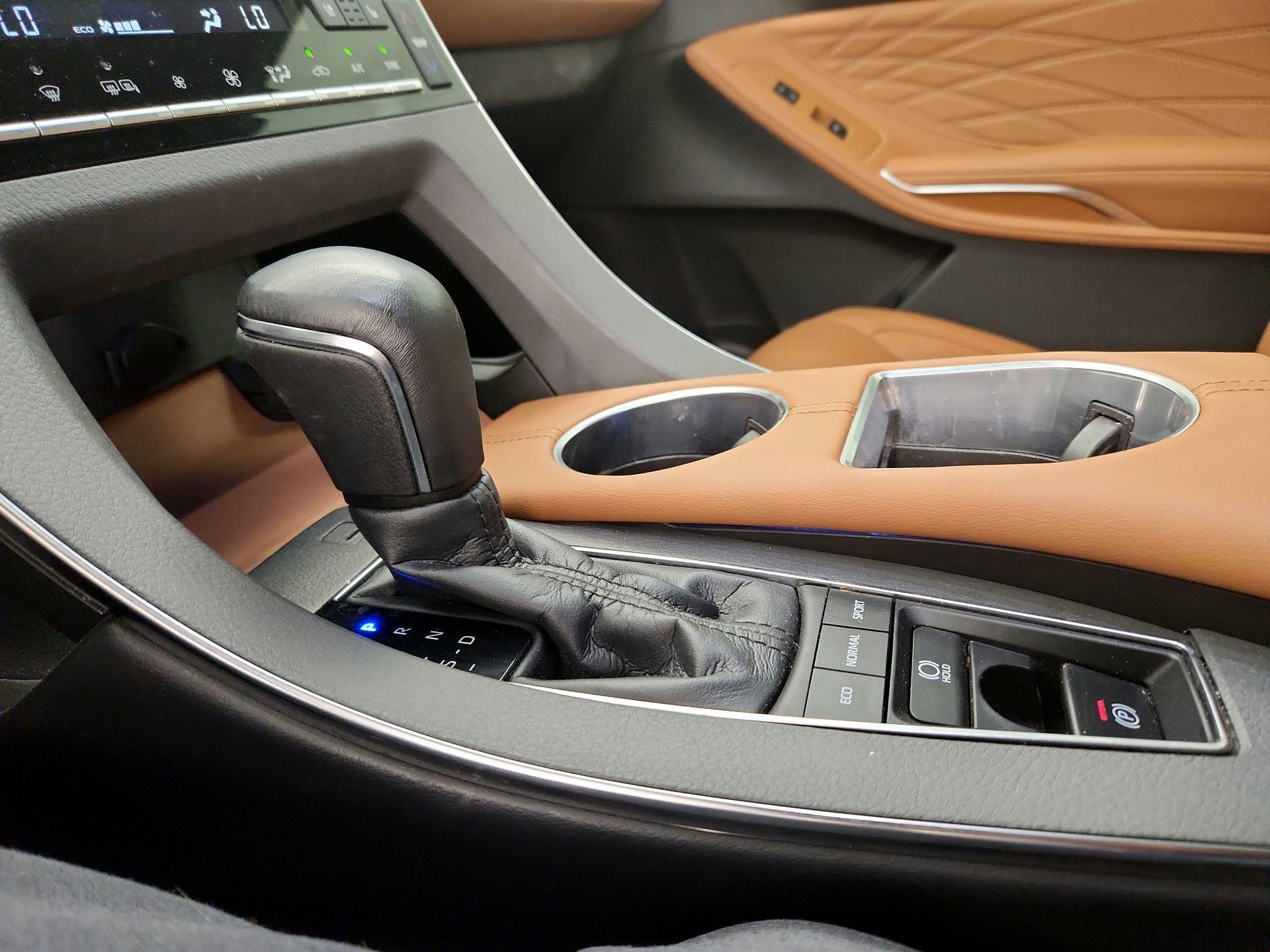 Thumbnail: 2020 Toyota Avalon - 17