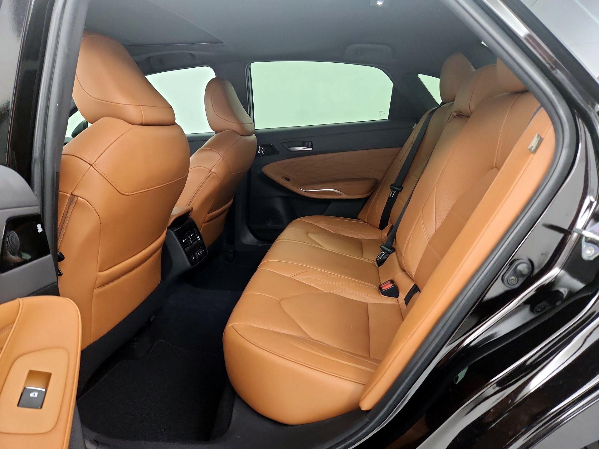 Thumbnail: 2020 Toyota Avalon - 20