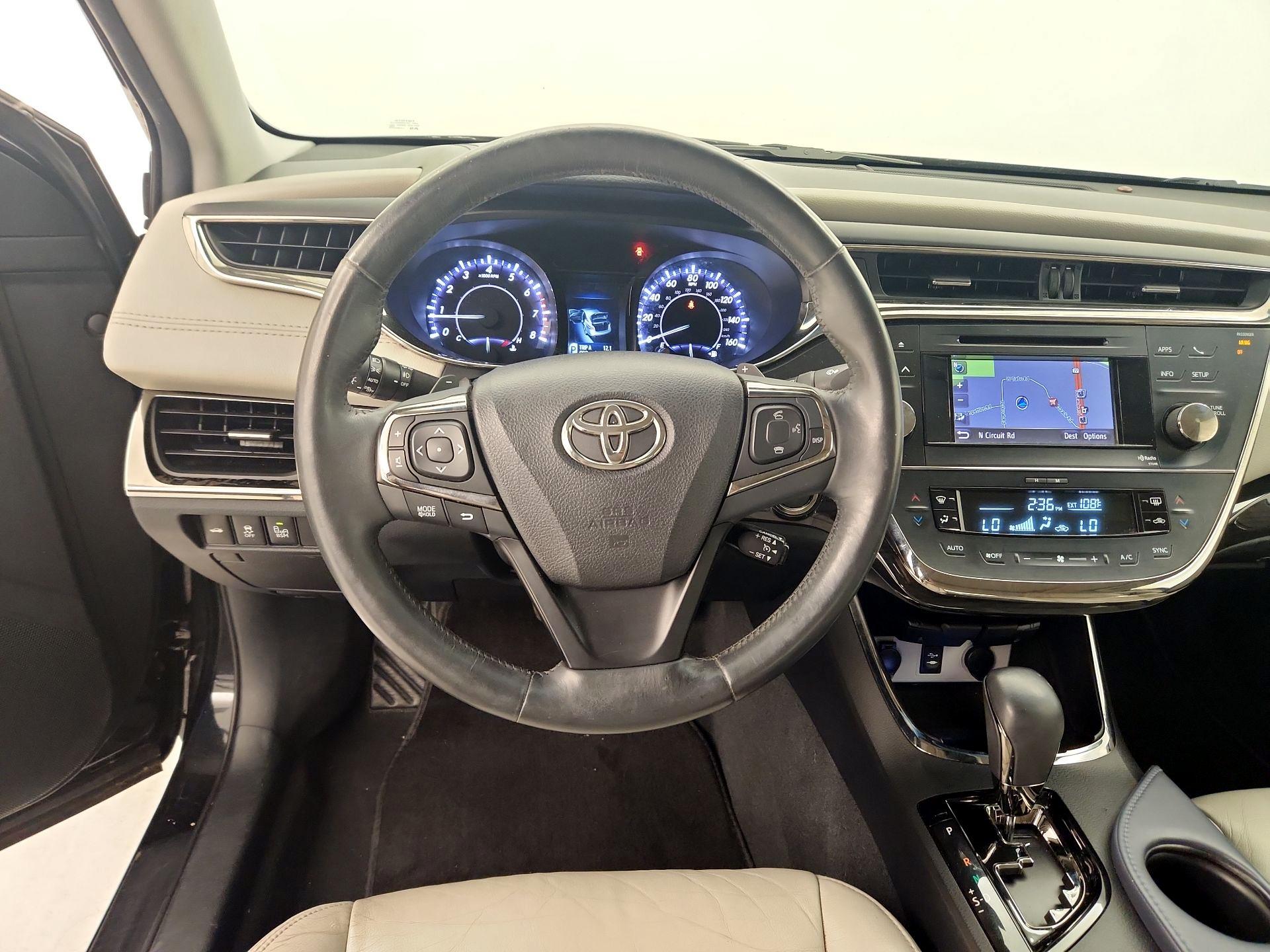 Thumbnail: 2014 Toyota Avalon - 10