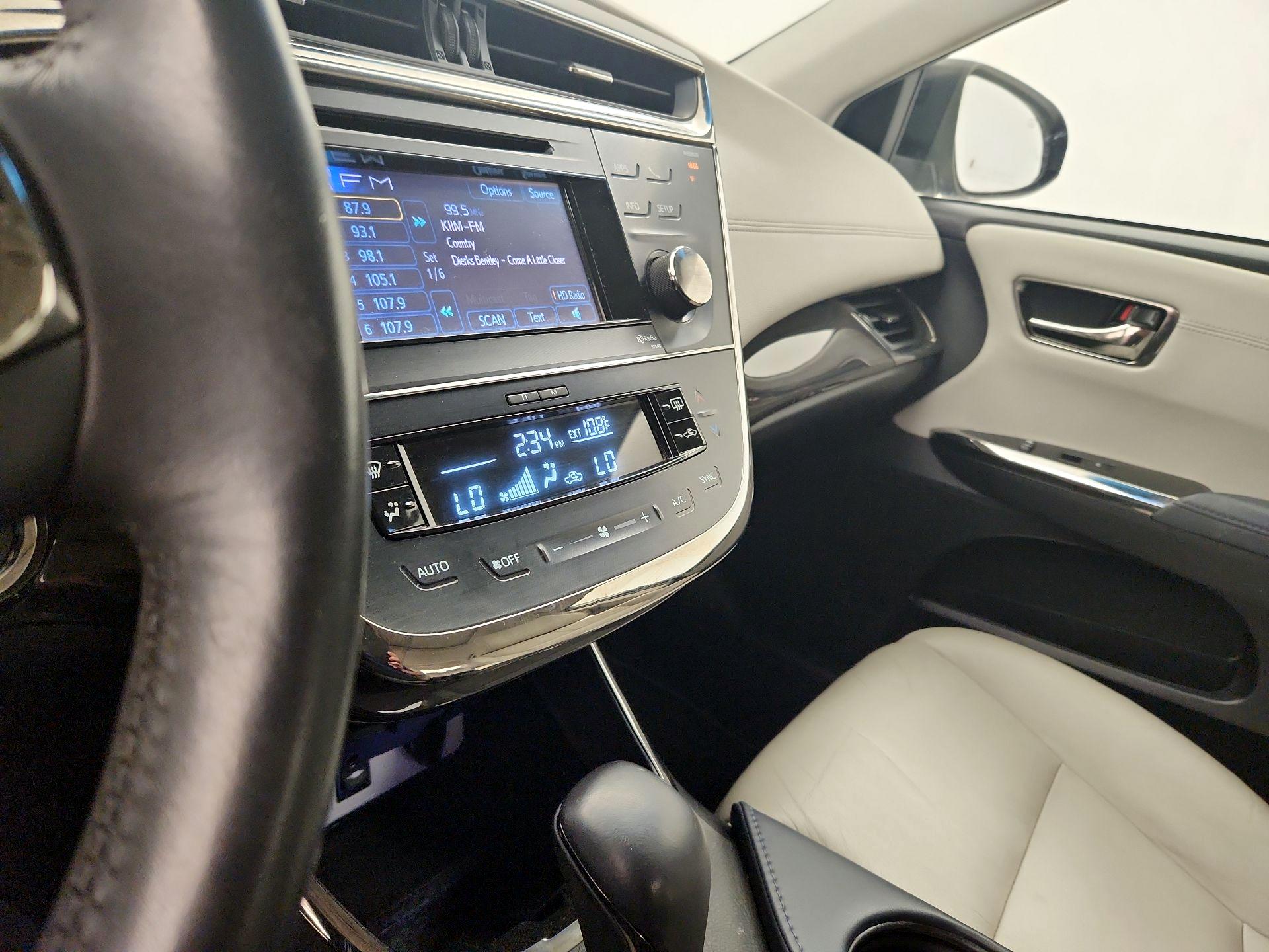 Thumbnail: 2014 Toyota Avalon - 17