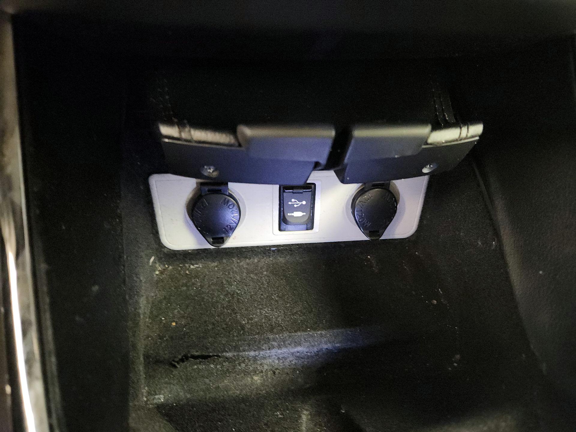 Thumbnail: 2014 Toyota Avalon - 19