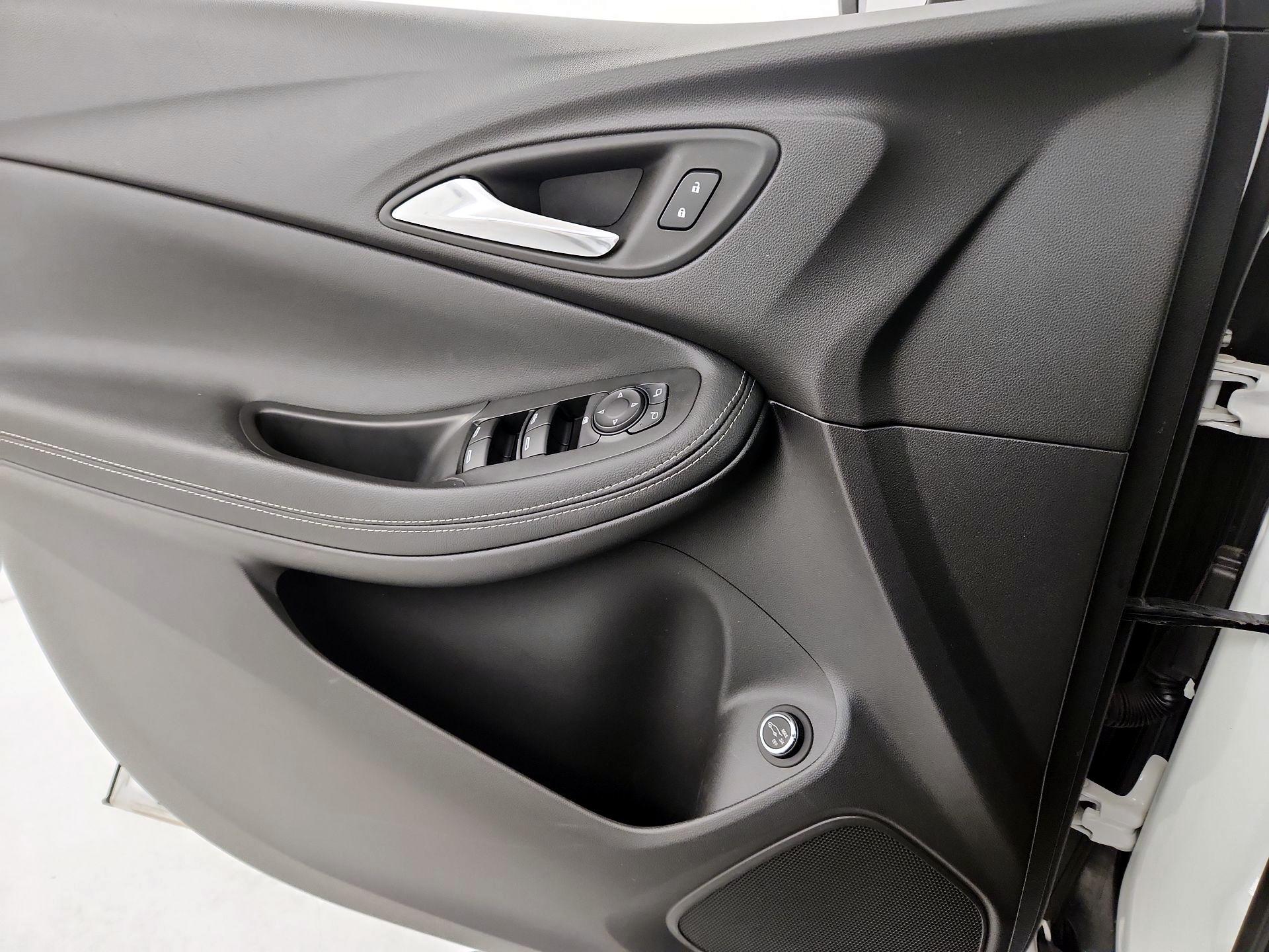 Thumbnail: 2022 Buick Encore GX - 12