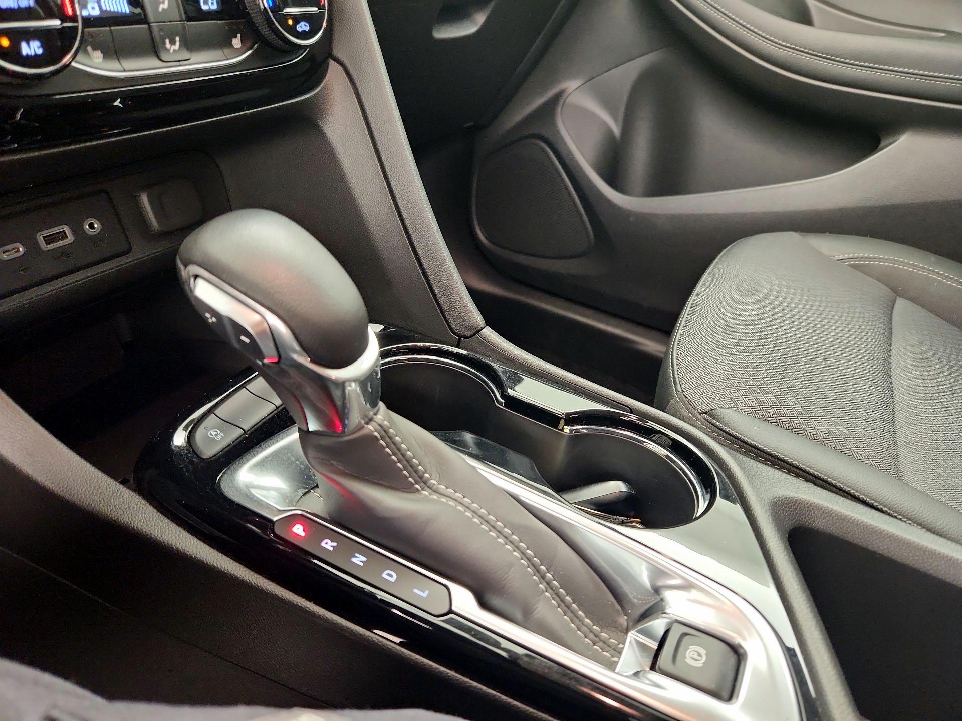 Thumbnail: 2022 Buick Encore GX - 17