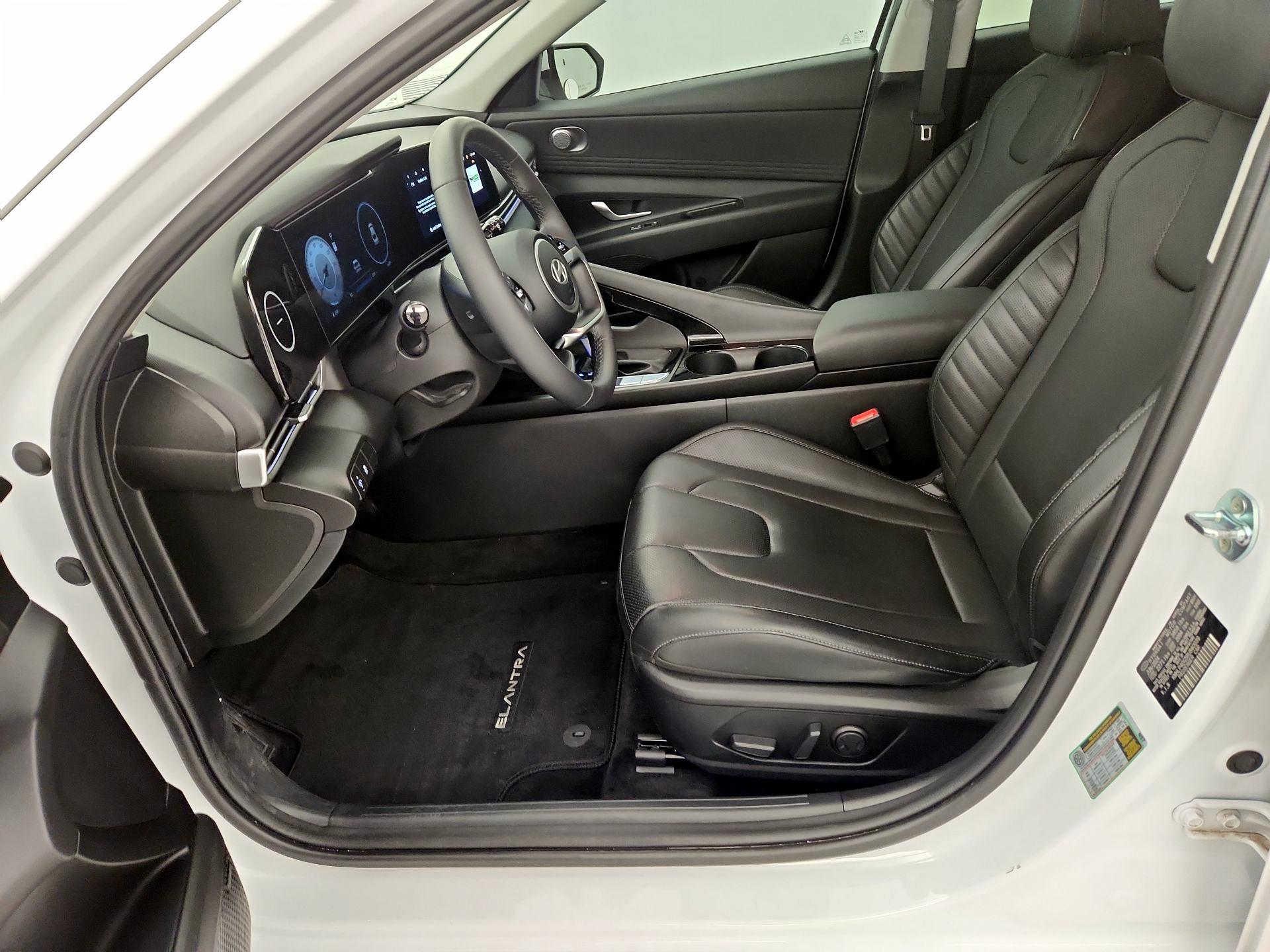 Thumbnail: 2024 Hyundai Elantra - 11