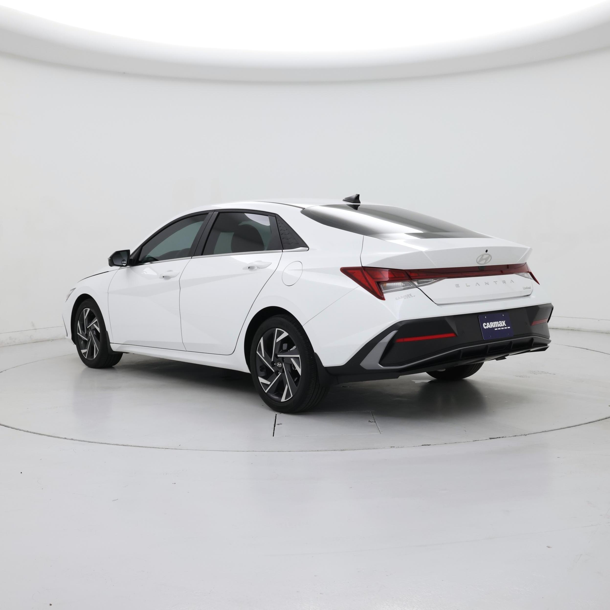 Thumbnail: 2024 Hyundai Elantra - 2