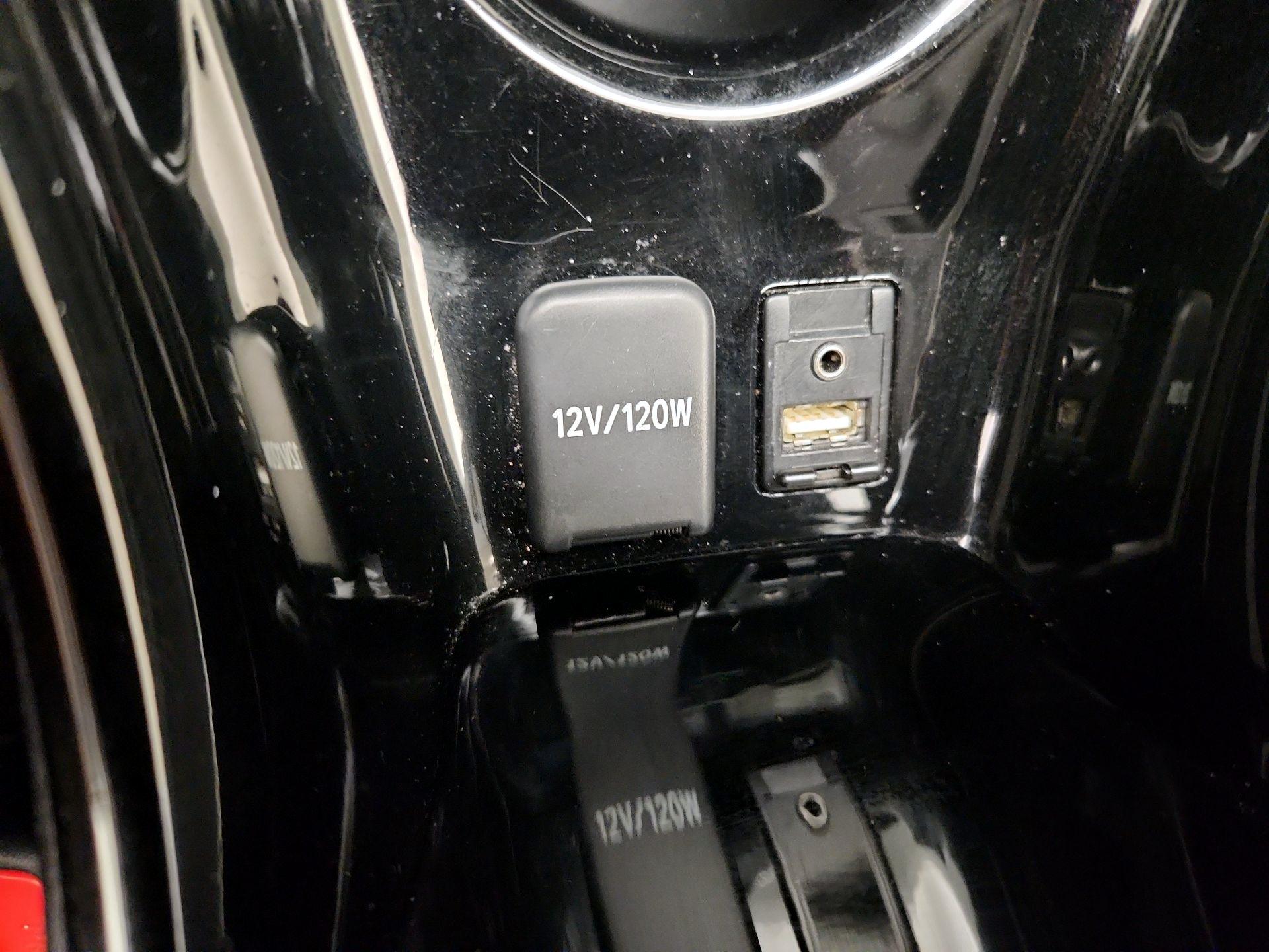 Thumbnail: 2017 Toyota Prius - 19