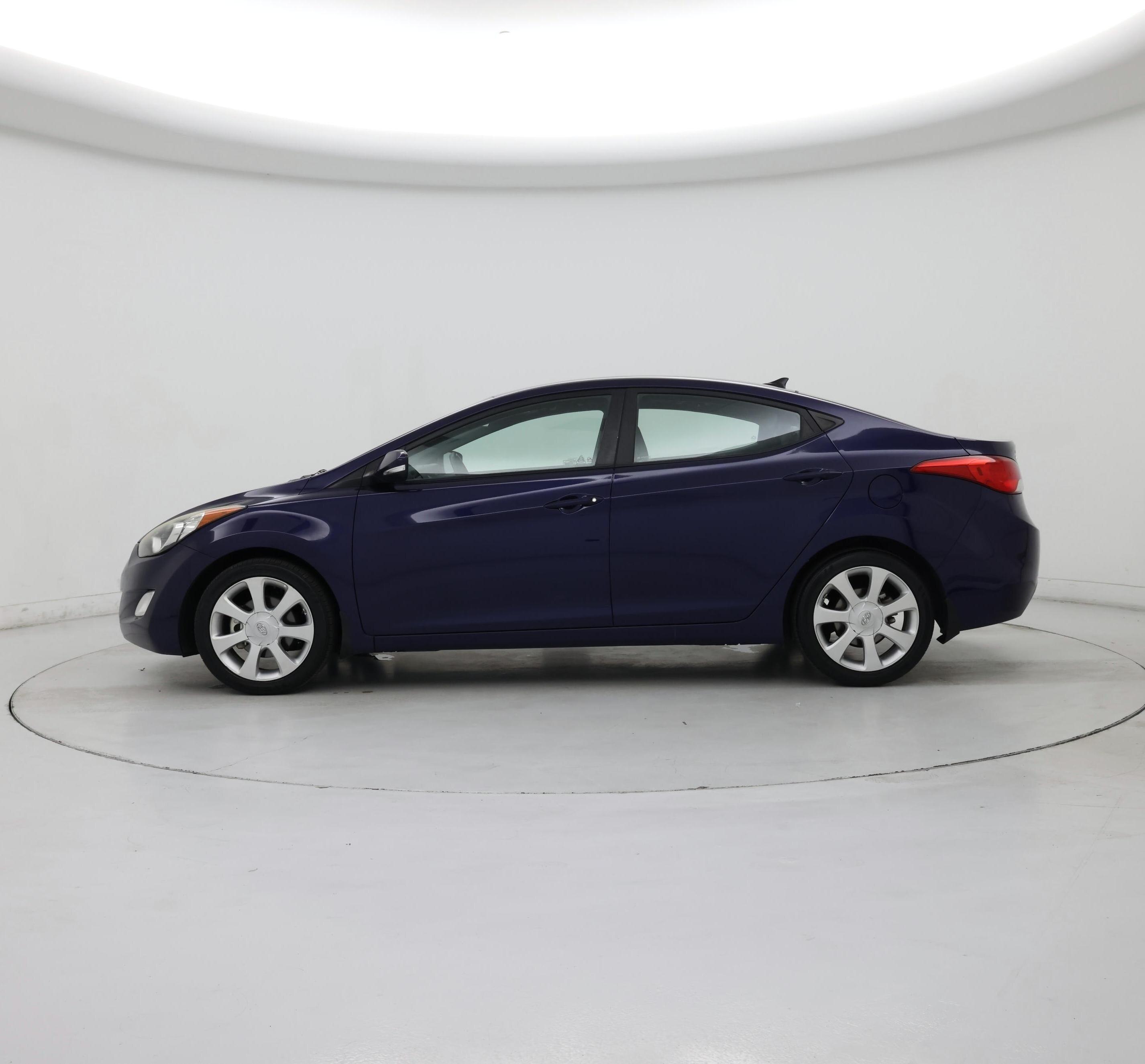 Thumbnail: 2013 Hyundai Elantra - 3