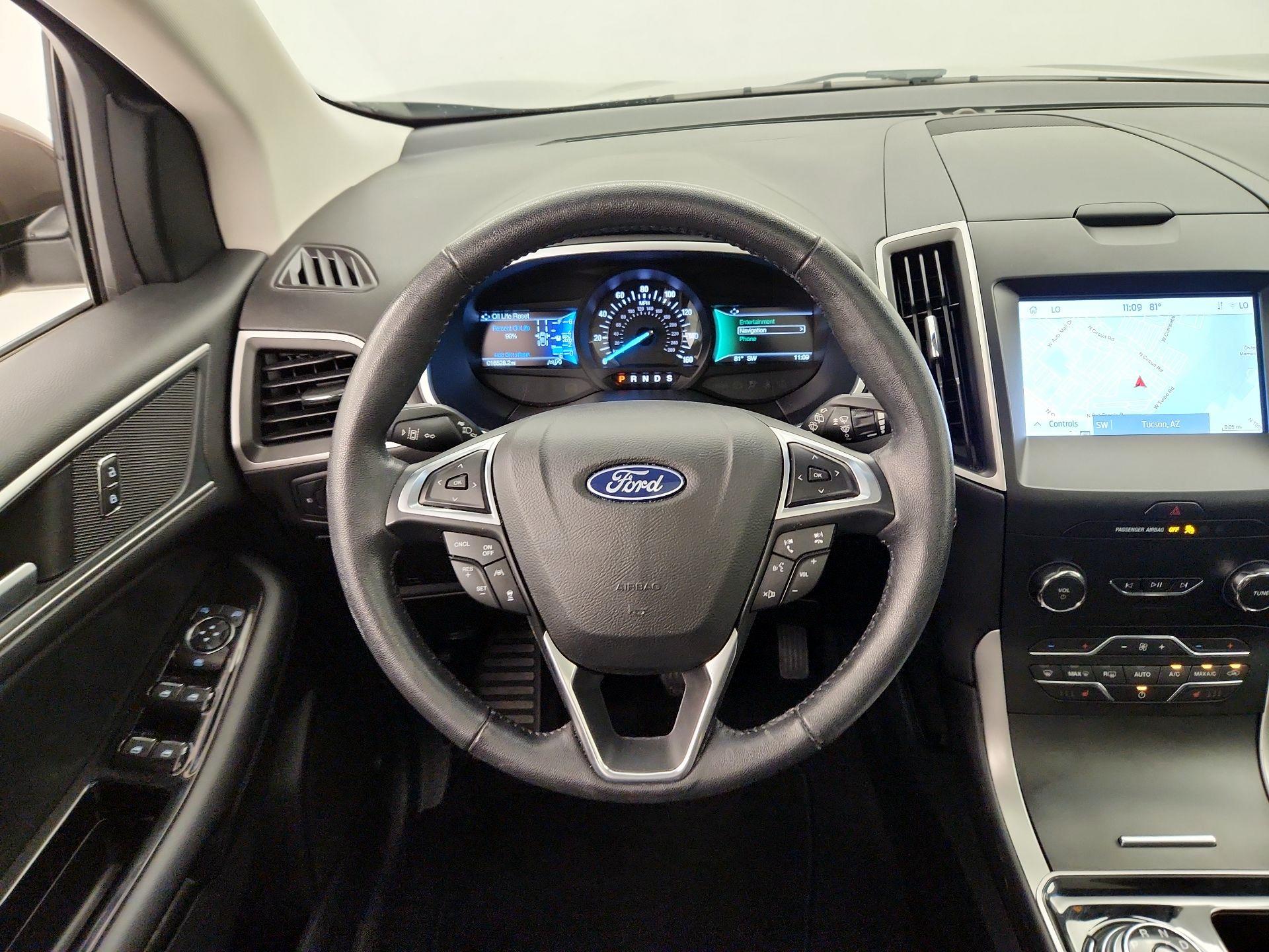 Thumbnail: 2019 Ford Edge - 10