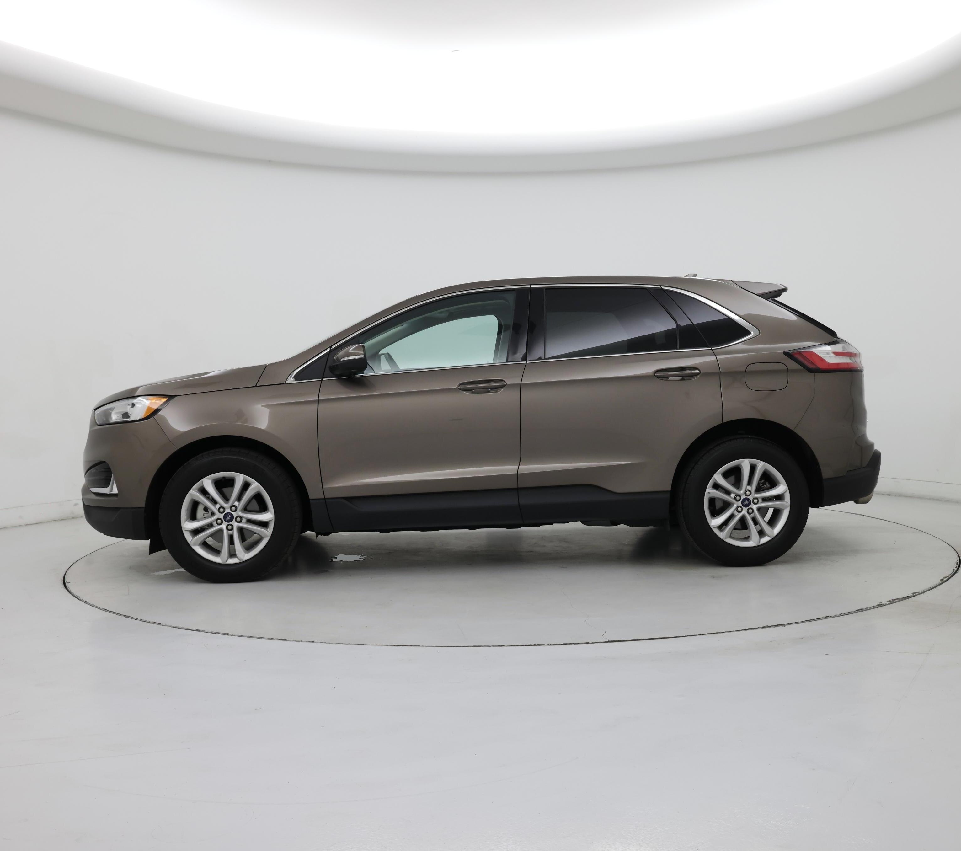 Thumbnail: 2019 Ford Edge - 3