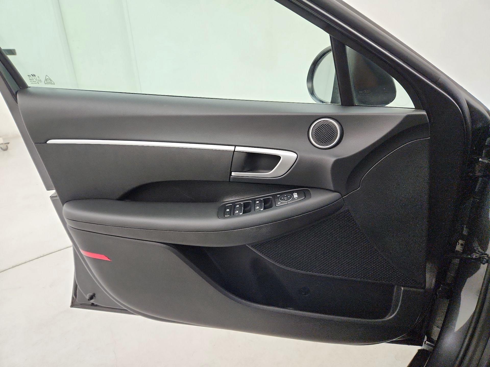 Thumbnail: 2021 Hyundai Sonata - 12