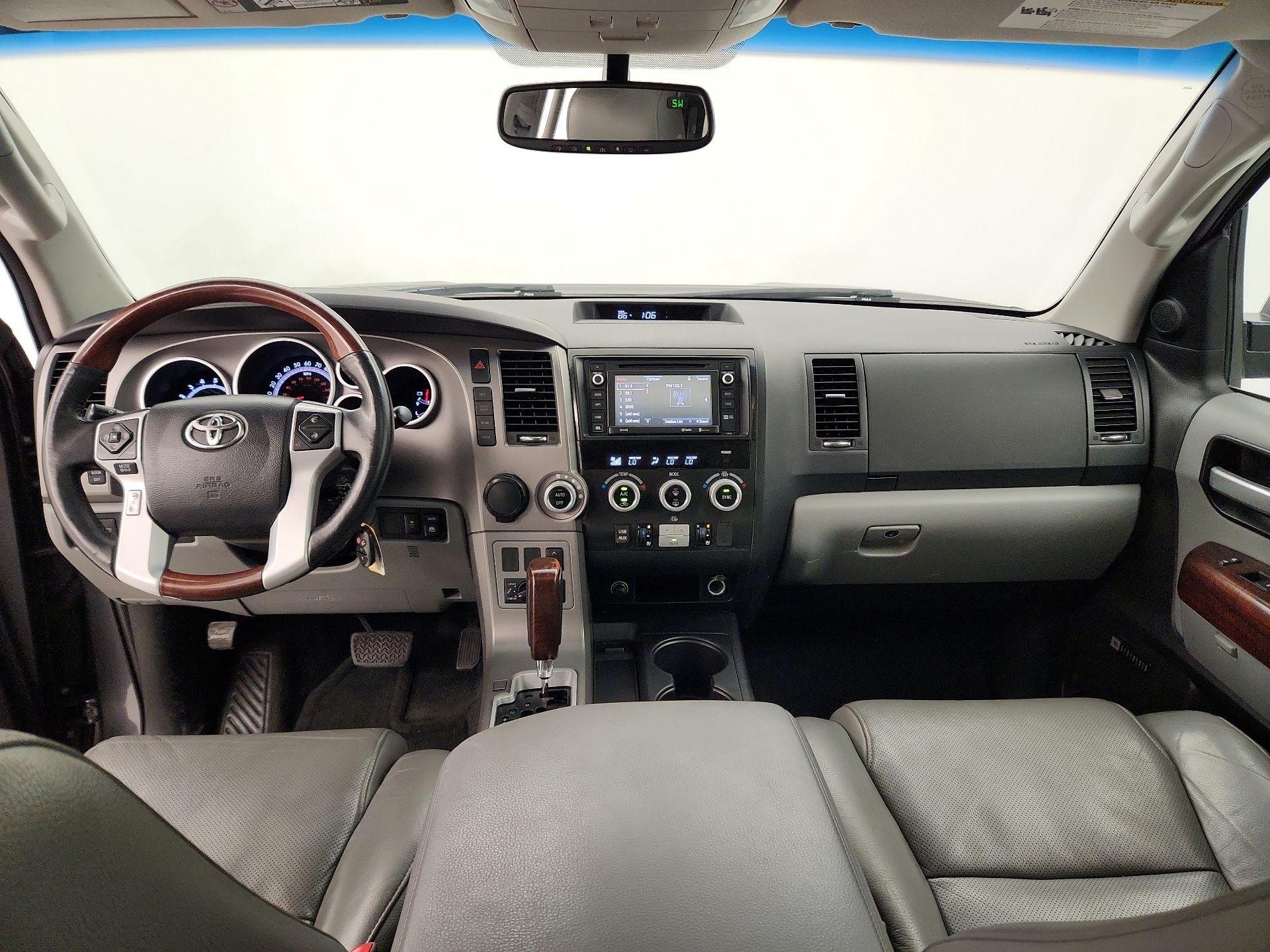Thumbnail: 2016 Toyota Sequoia - 9