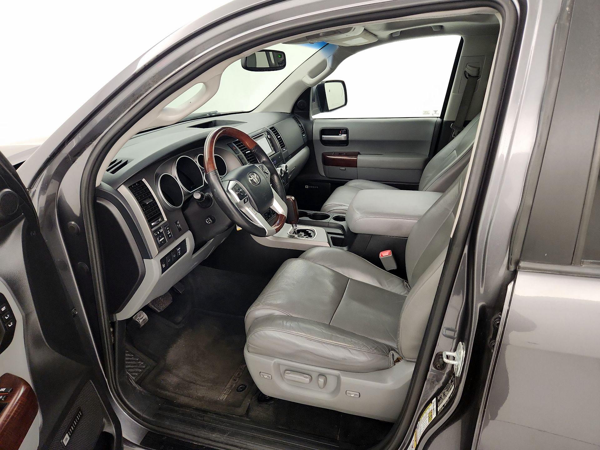 Thumbnail: 2016 Toyota Sequoia - 11