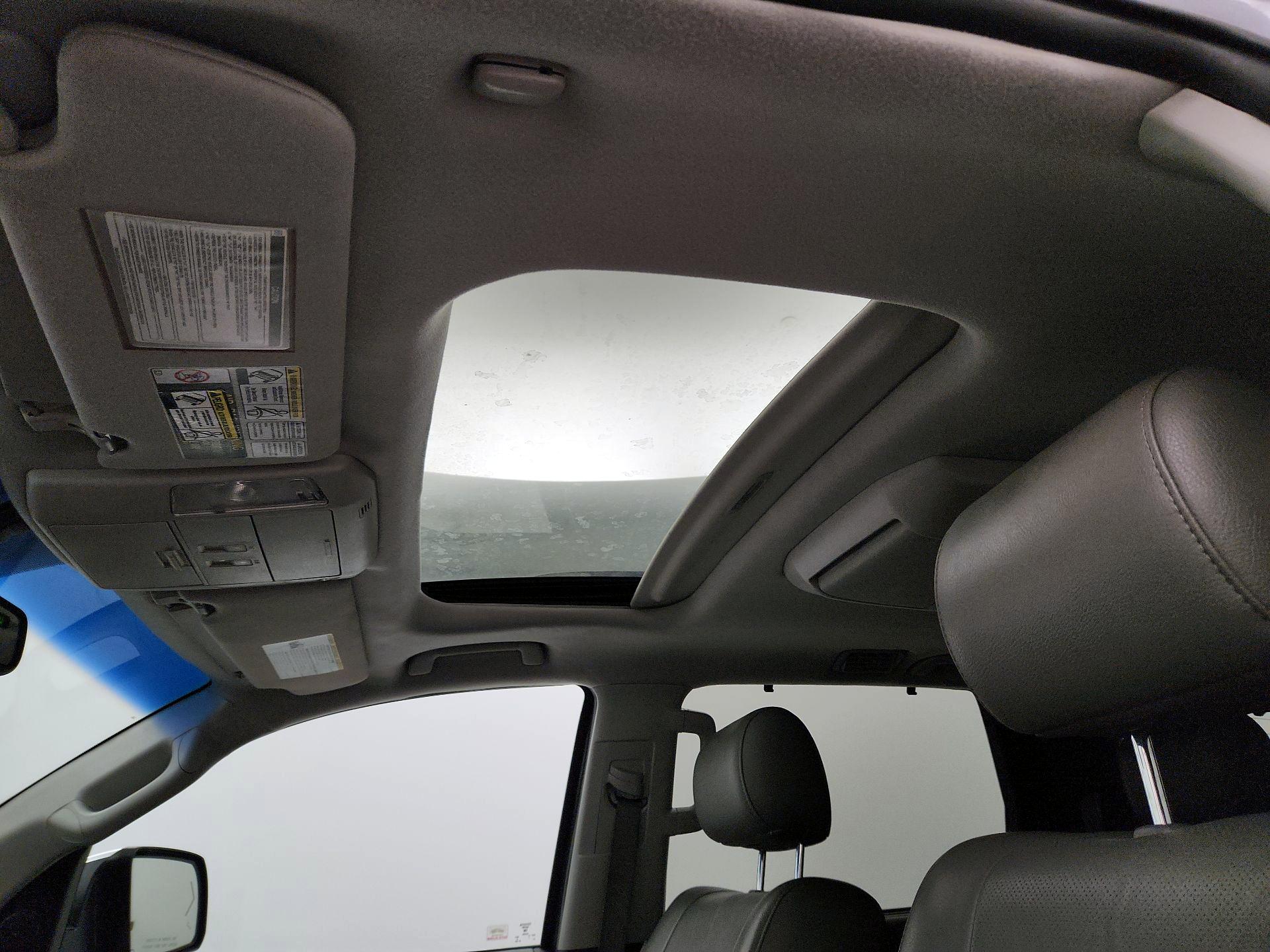 Thumbnail: 2016 Toyota Sequoia - 19