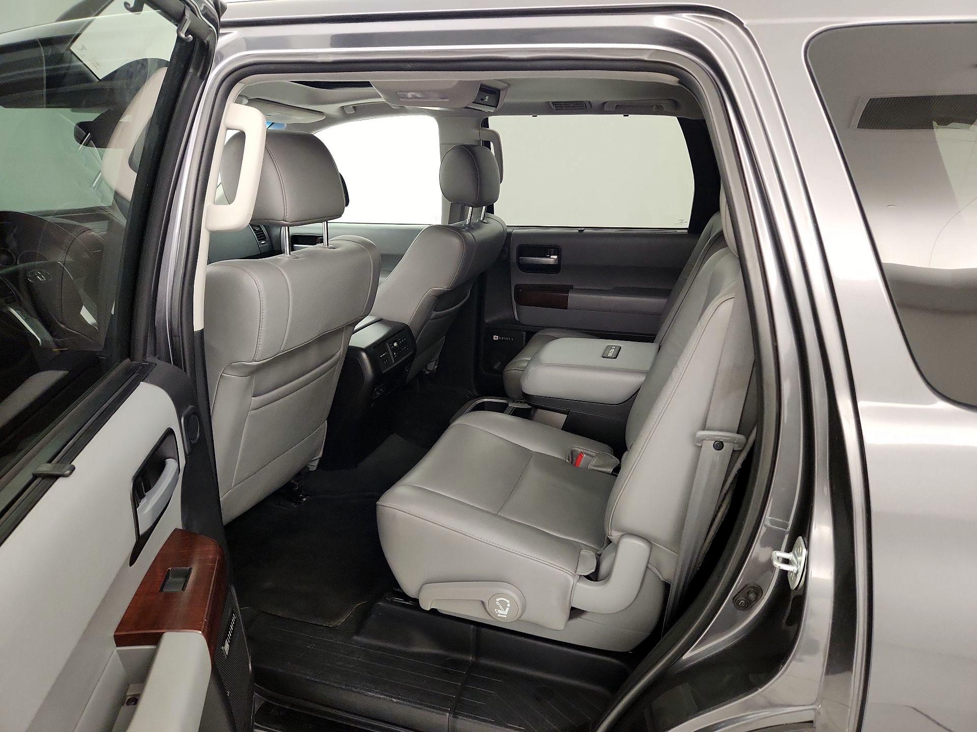 Thumbnail: 2016 Toyota Sequoia - 20
