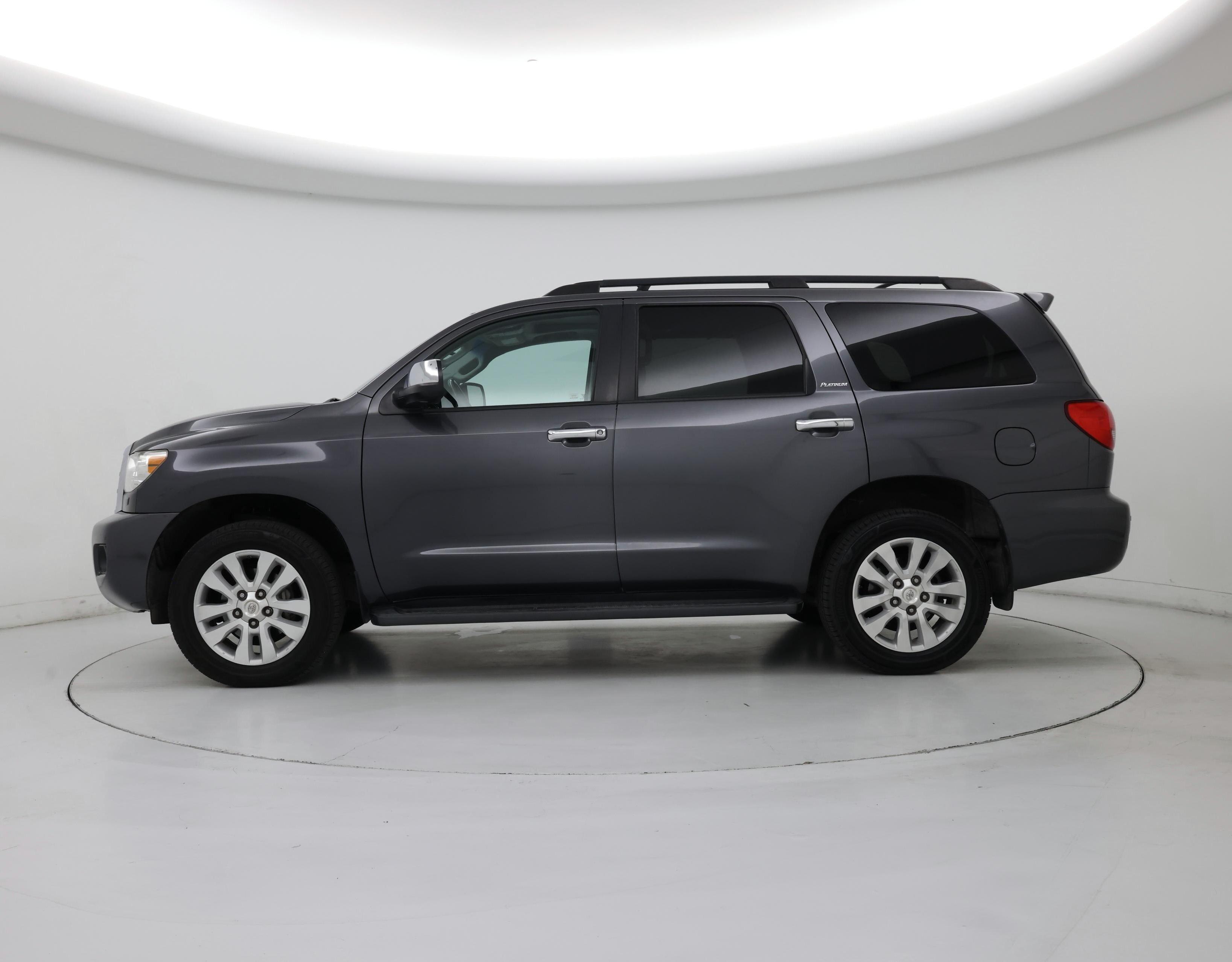 Thumbnail: 2016 Toyota Sequoia - 3