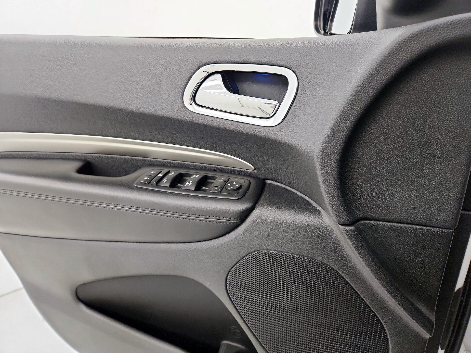 Thumbnail: 2016 Dodge Durango - 12