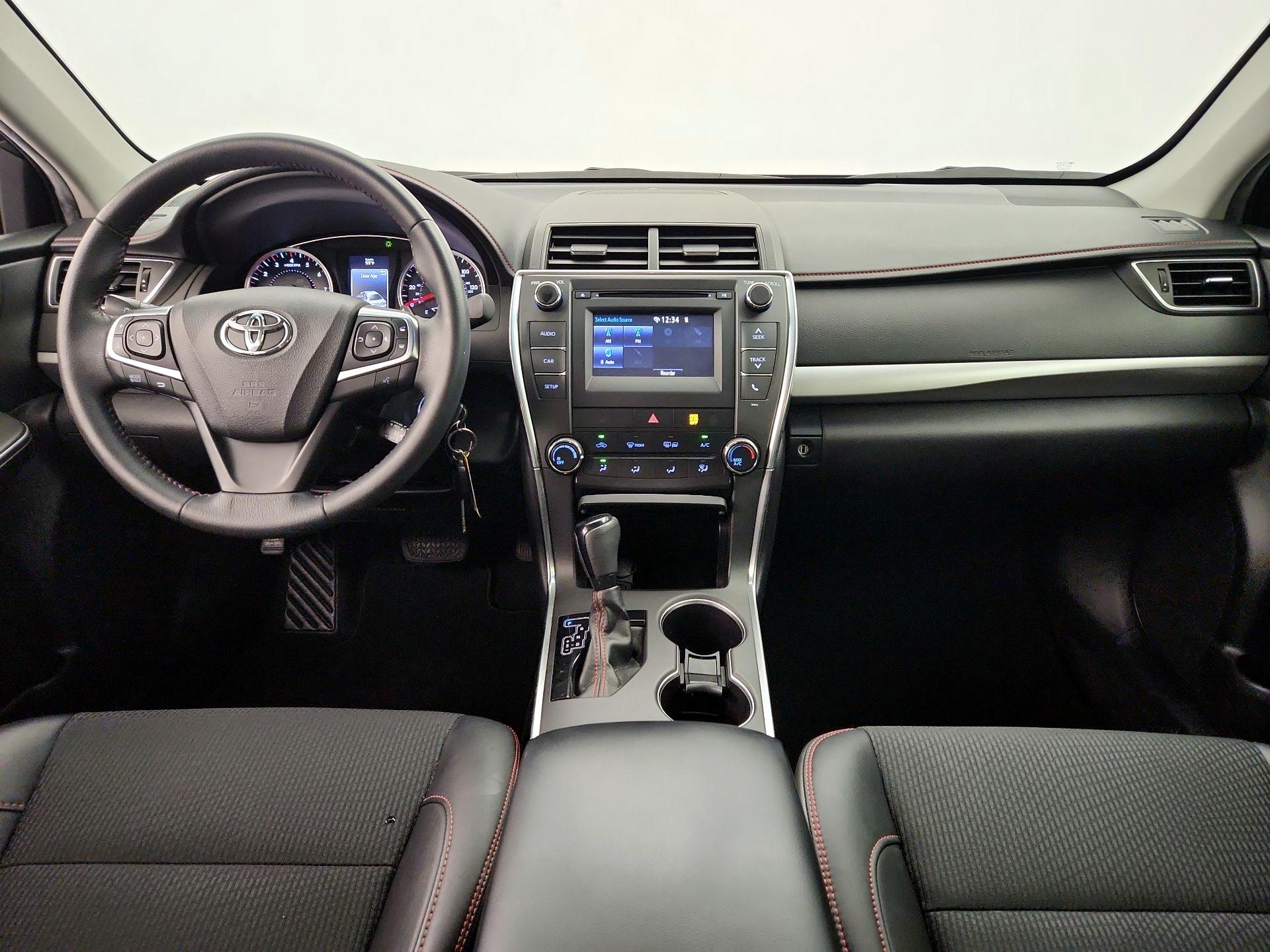 Thumbnail: 2017 Toyota Camry - 9