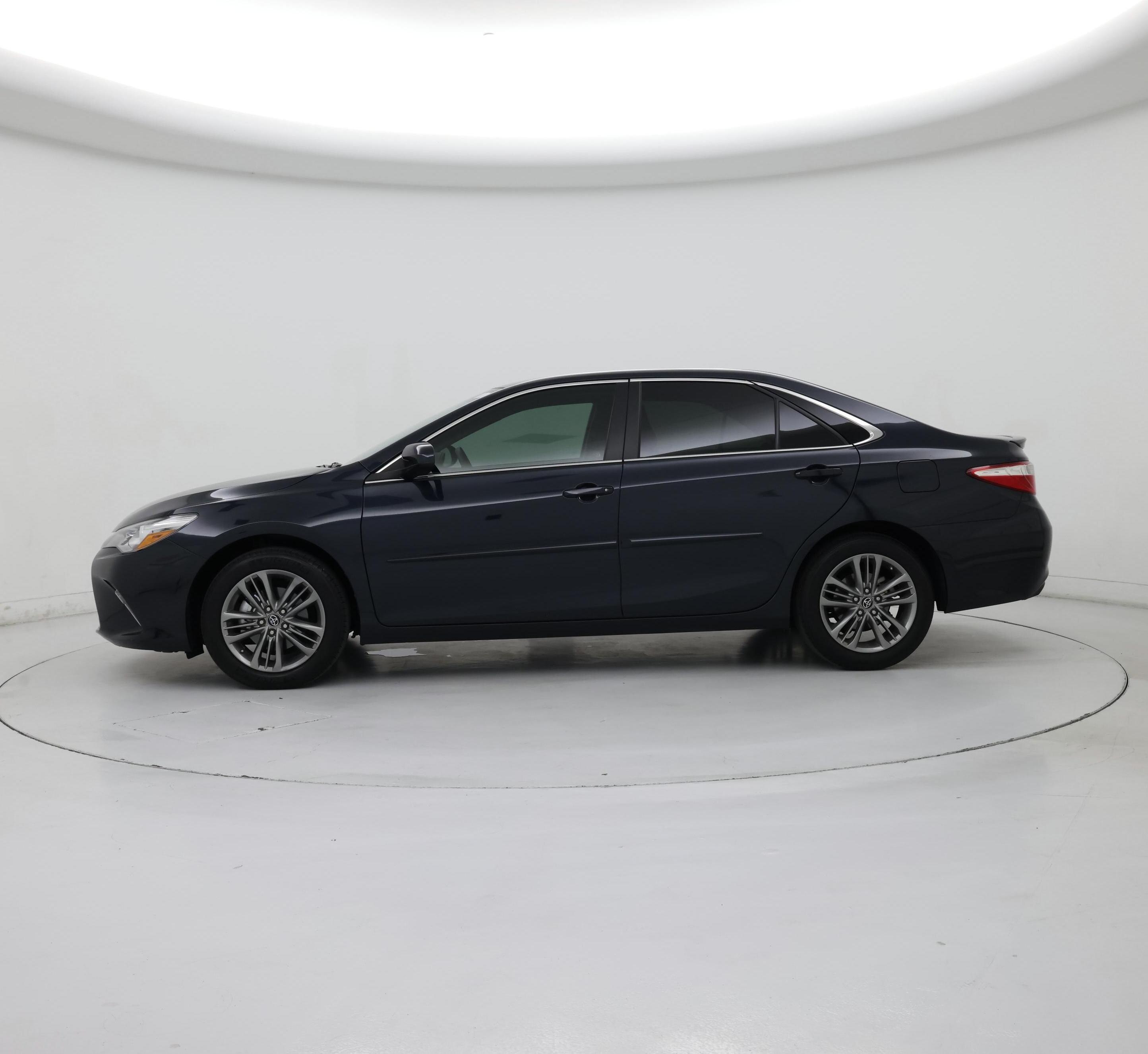 Thumbnail: 2017 Toyota Camry - 3