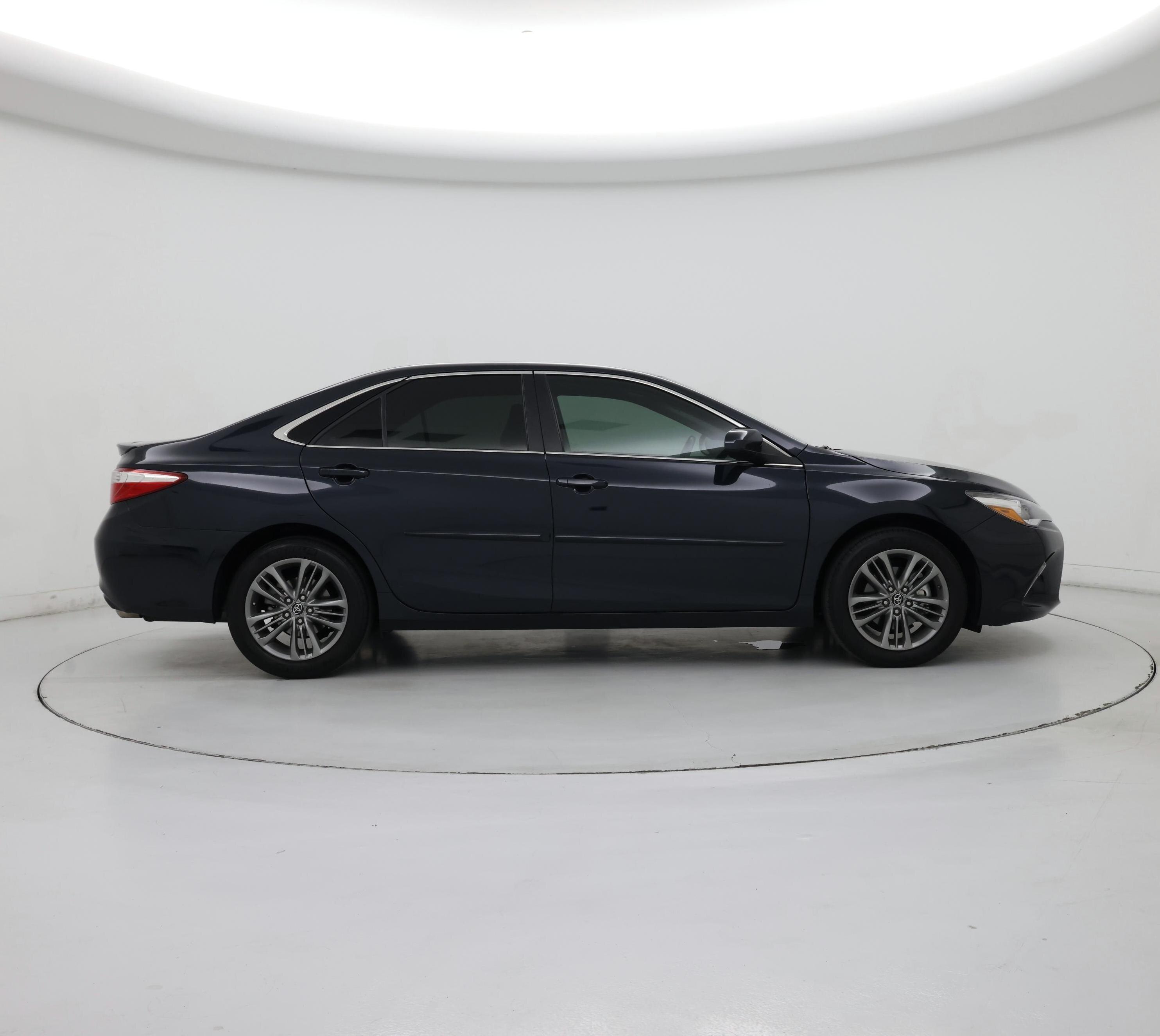 Thumbnail: 2017 Toyota Camry - 7
