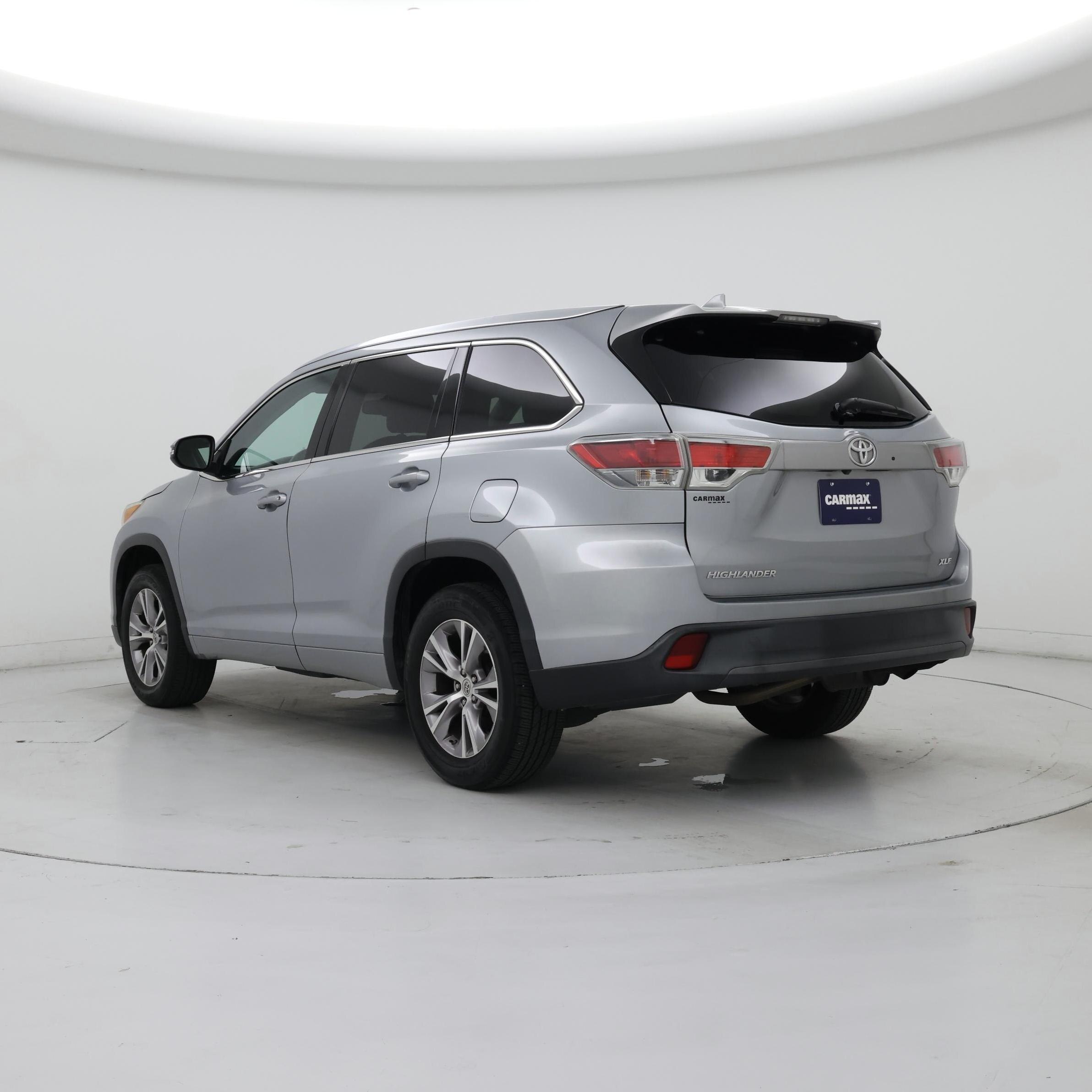 Thumbnail: 2015 Toyota Highlander - 2