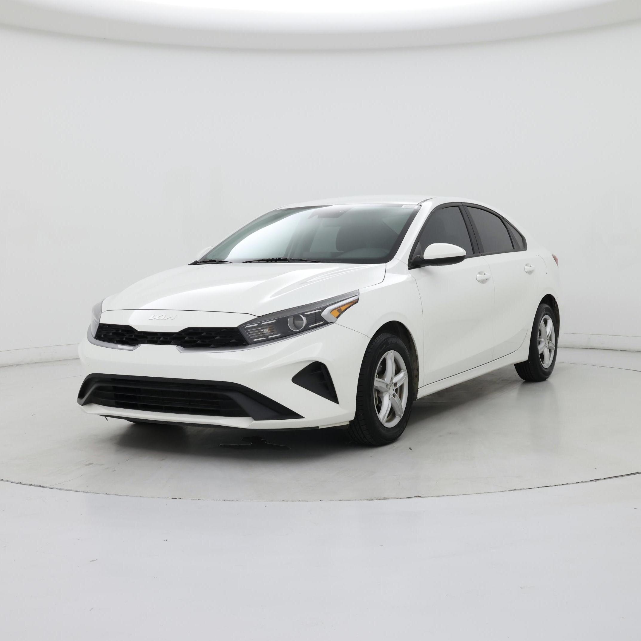 Thumbnail: 2023 Kia Forte - 4