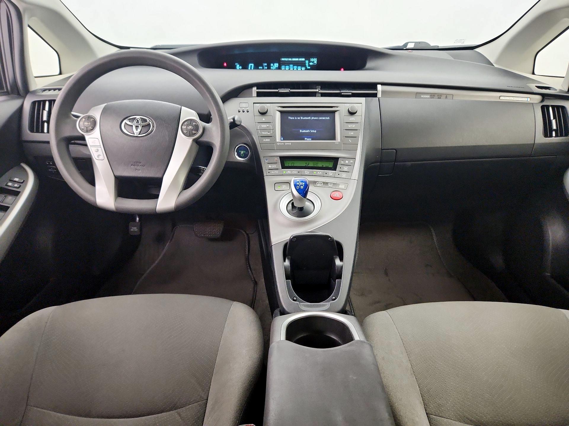 Thumbnail: 2014 Toyota Prius - 9
