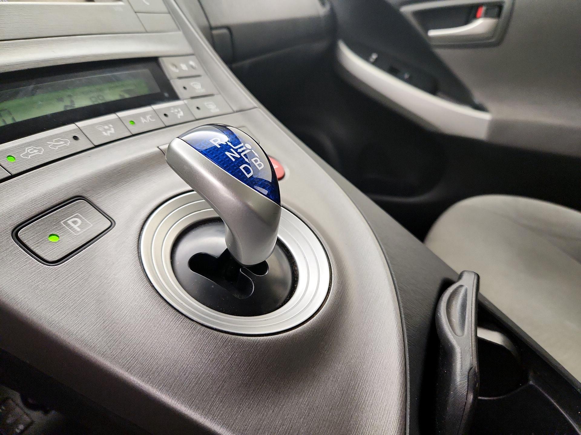 Thumbnail: 2014 Toyota Prius - 17