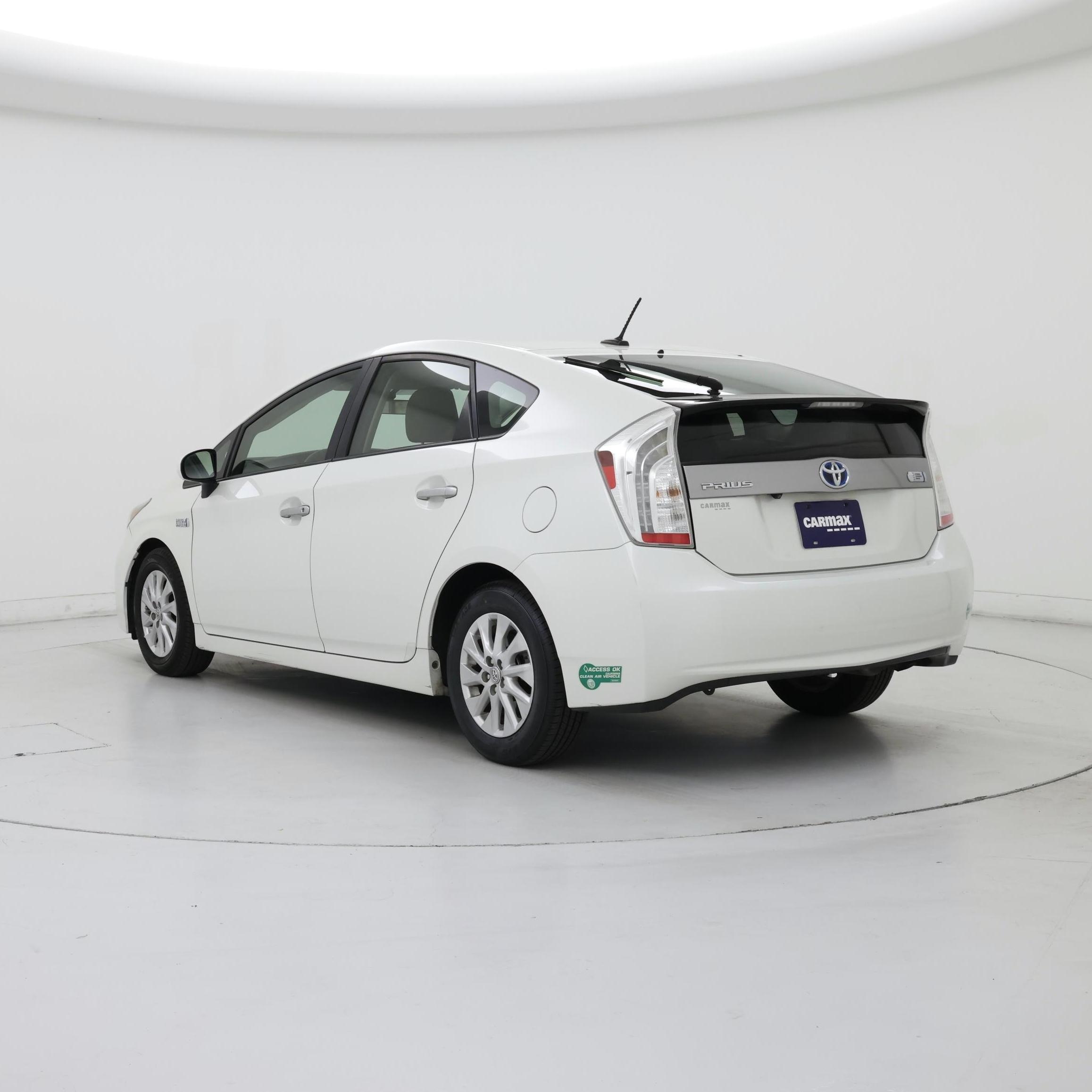 Thumbnail: 2014 Toyota Prius - 2