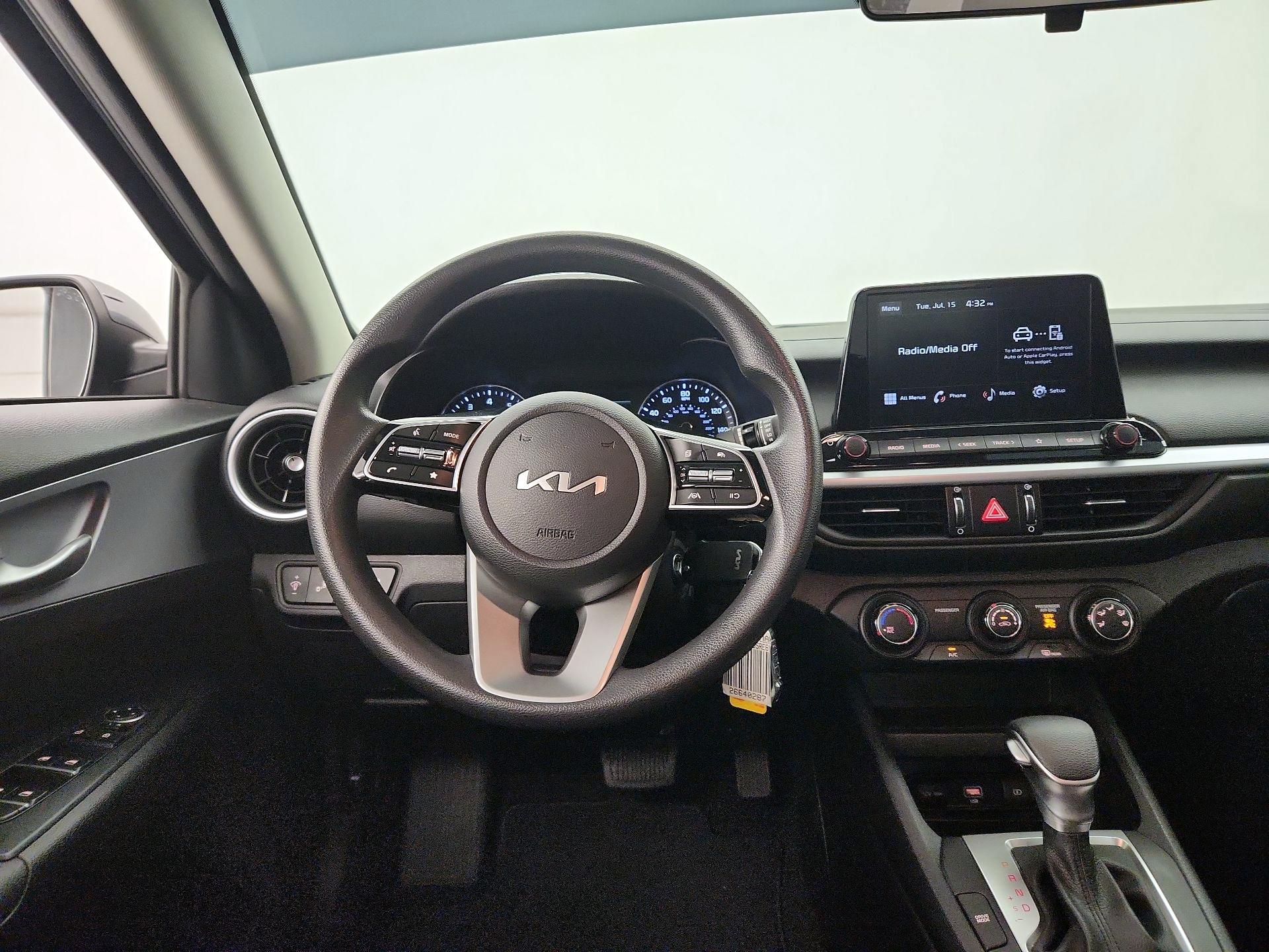 Thumbnail: 2024 Kia Forte - 10