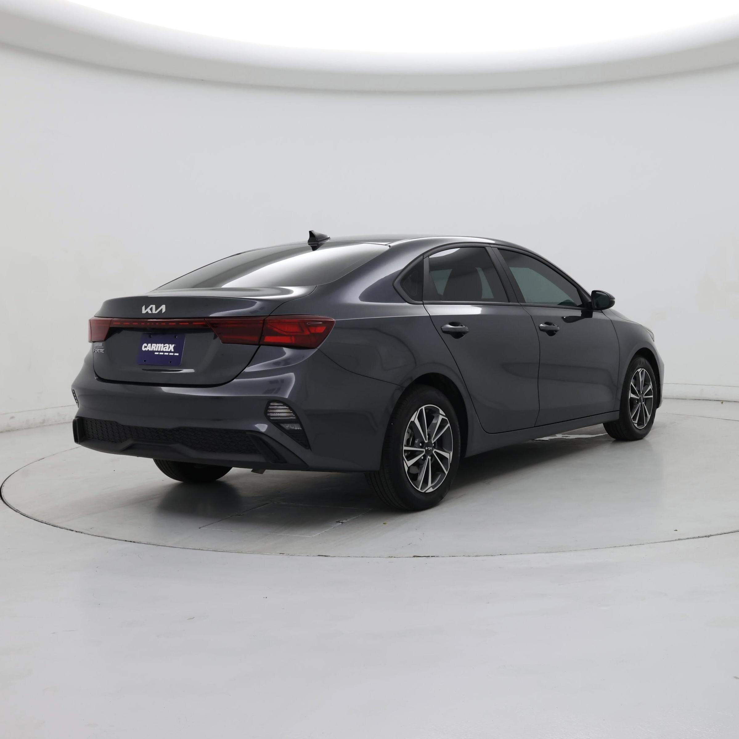 Thumbnail: 2024 Kia Forte - 8