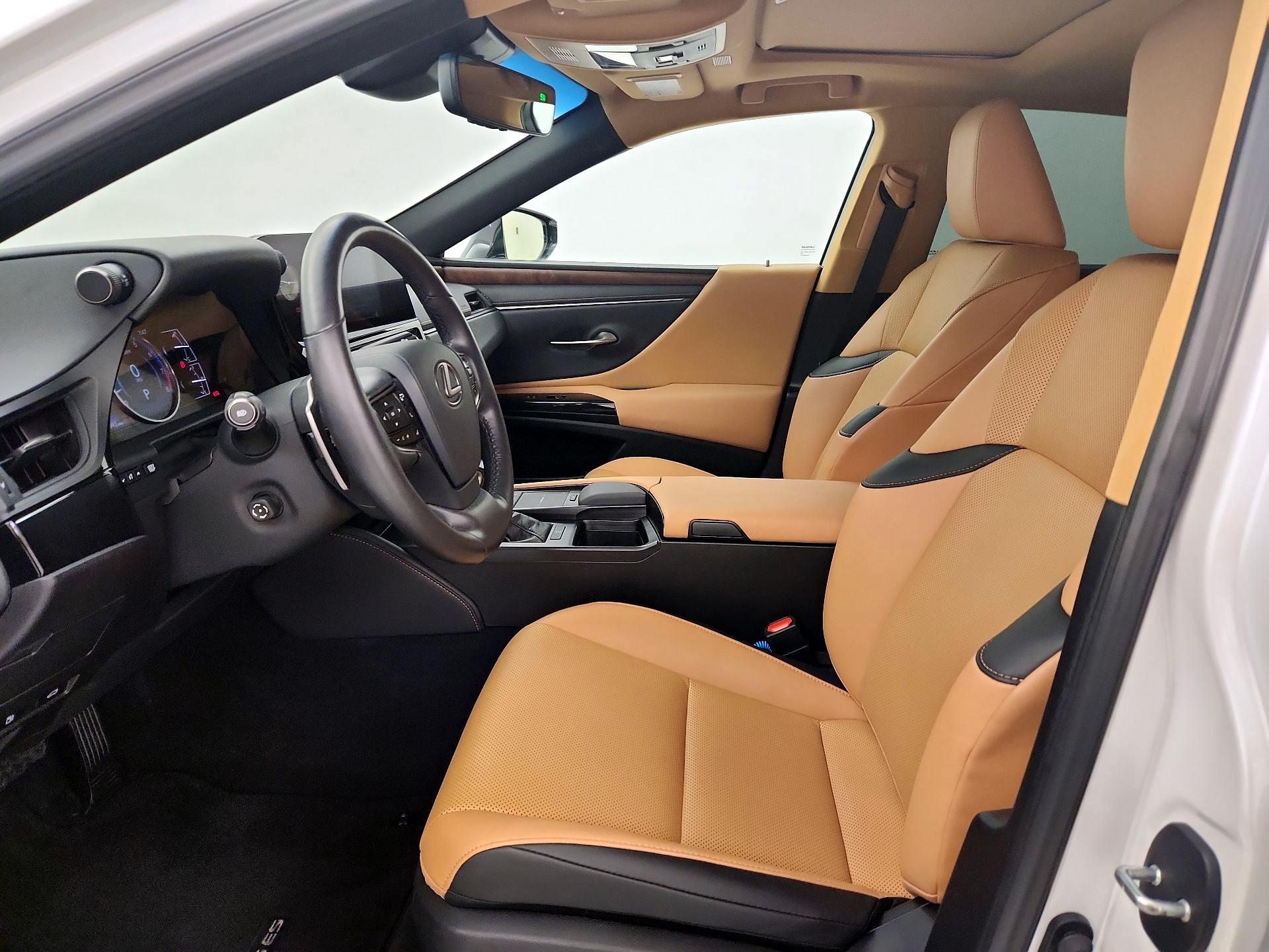 Thumbnail: 2022 Lexus ES - 11
