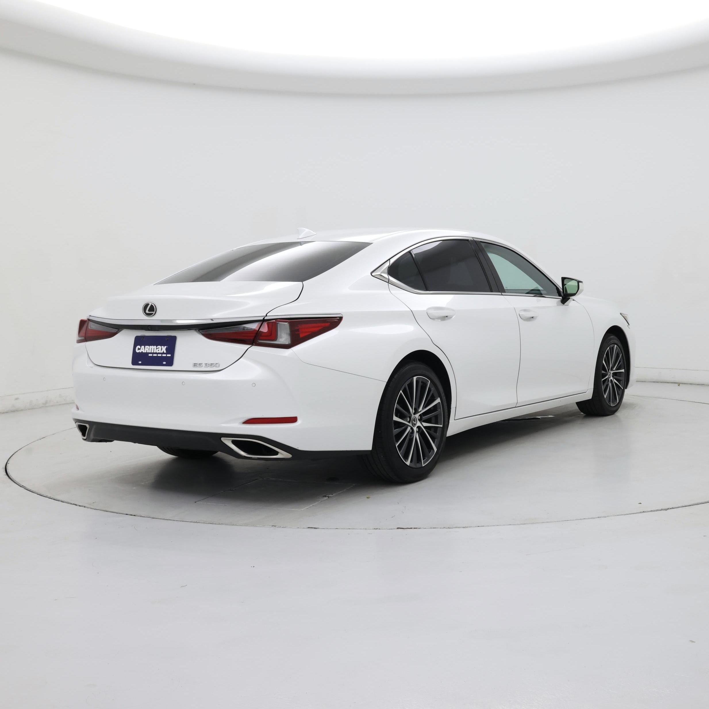Thumbnail: 2022 Lexus ES - 8