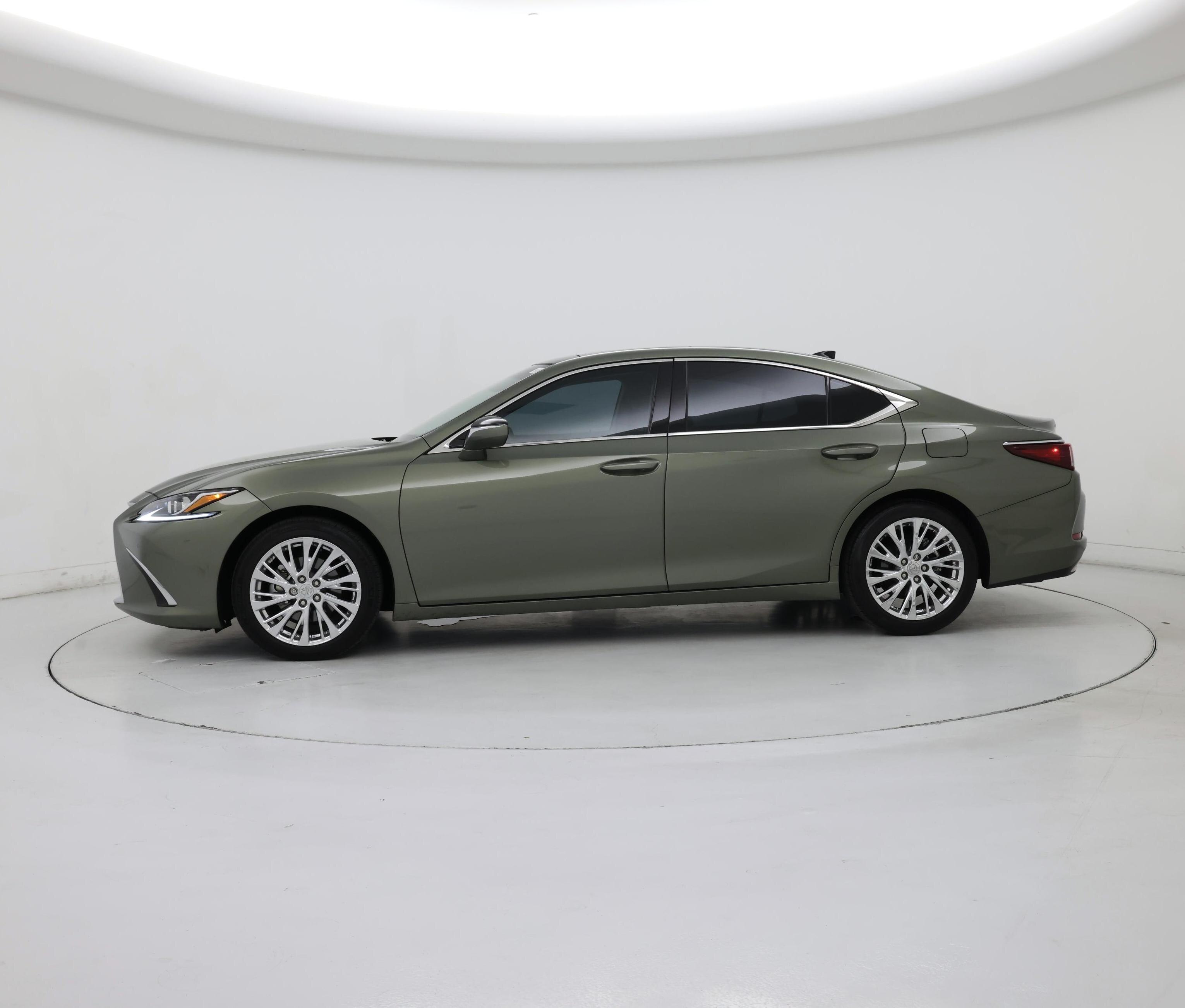 Thumbnail: 2020 Lexus ES - 3