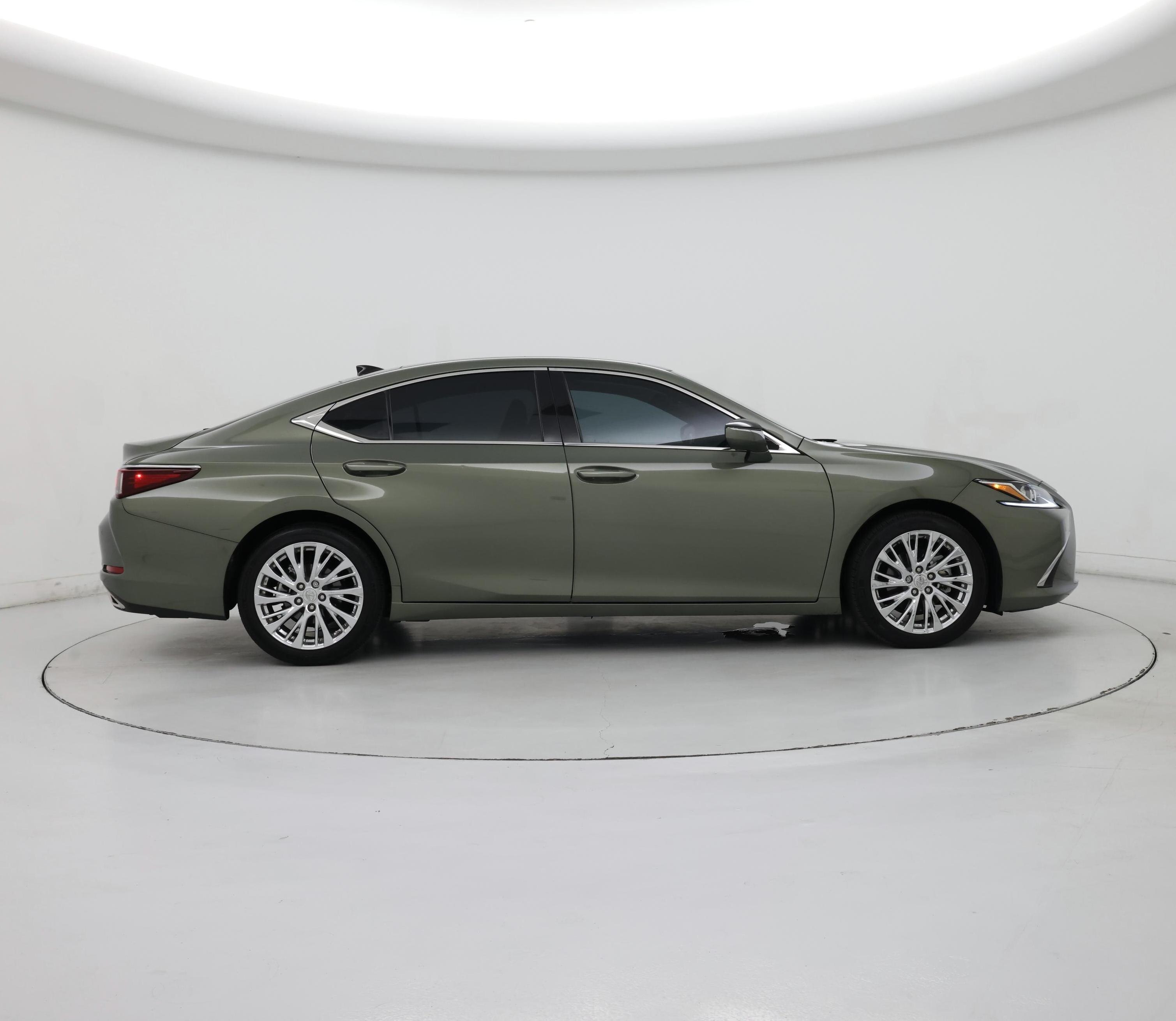 Thumbnail: 2020 Lexus ES - 7