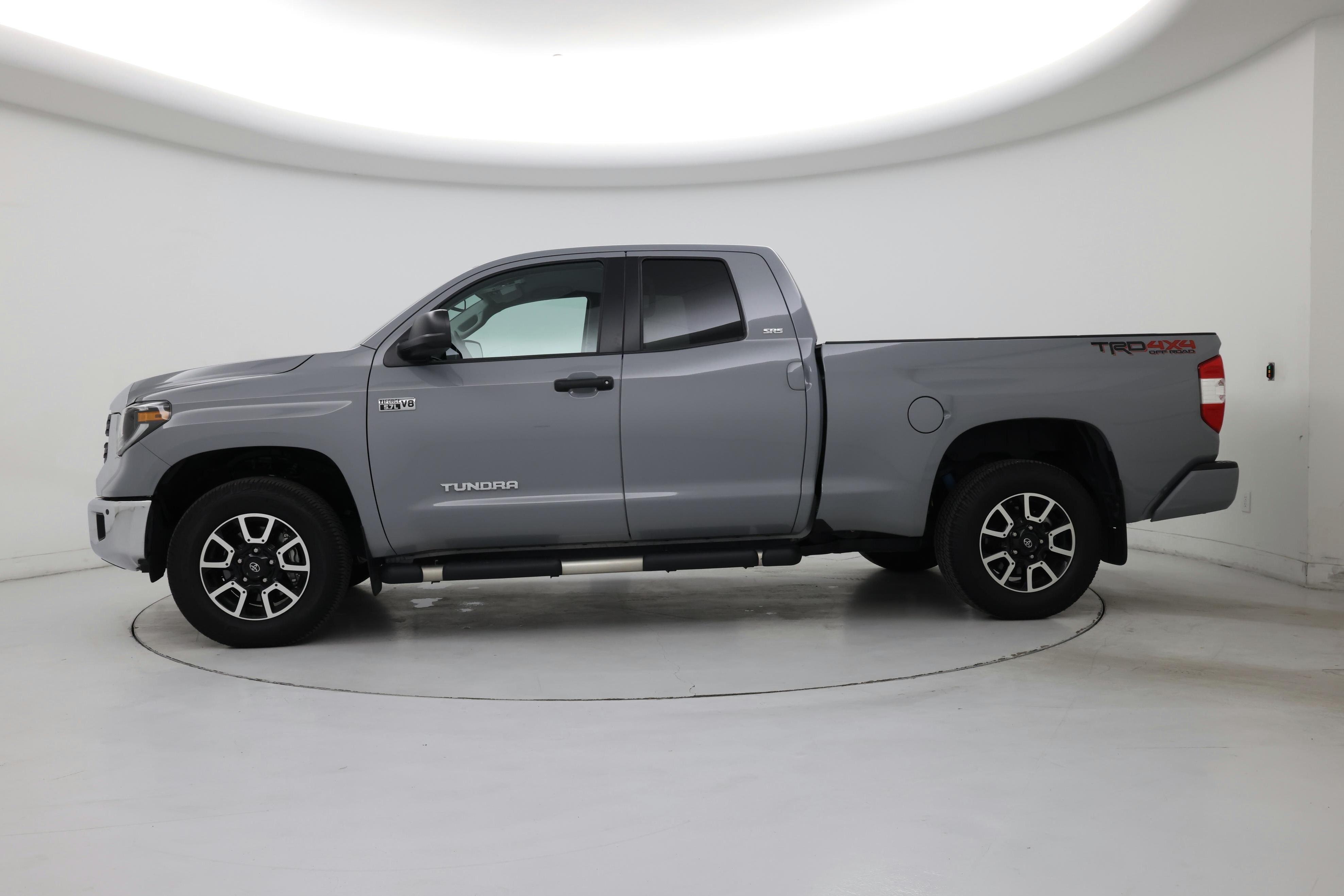 Thumbnail: 2021 Toyota Tundra - 3