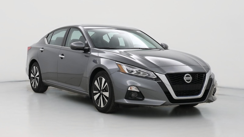 2021 Nissan Altima SL Hero Image