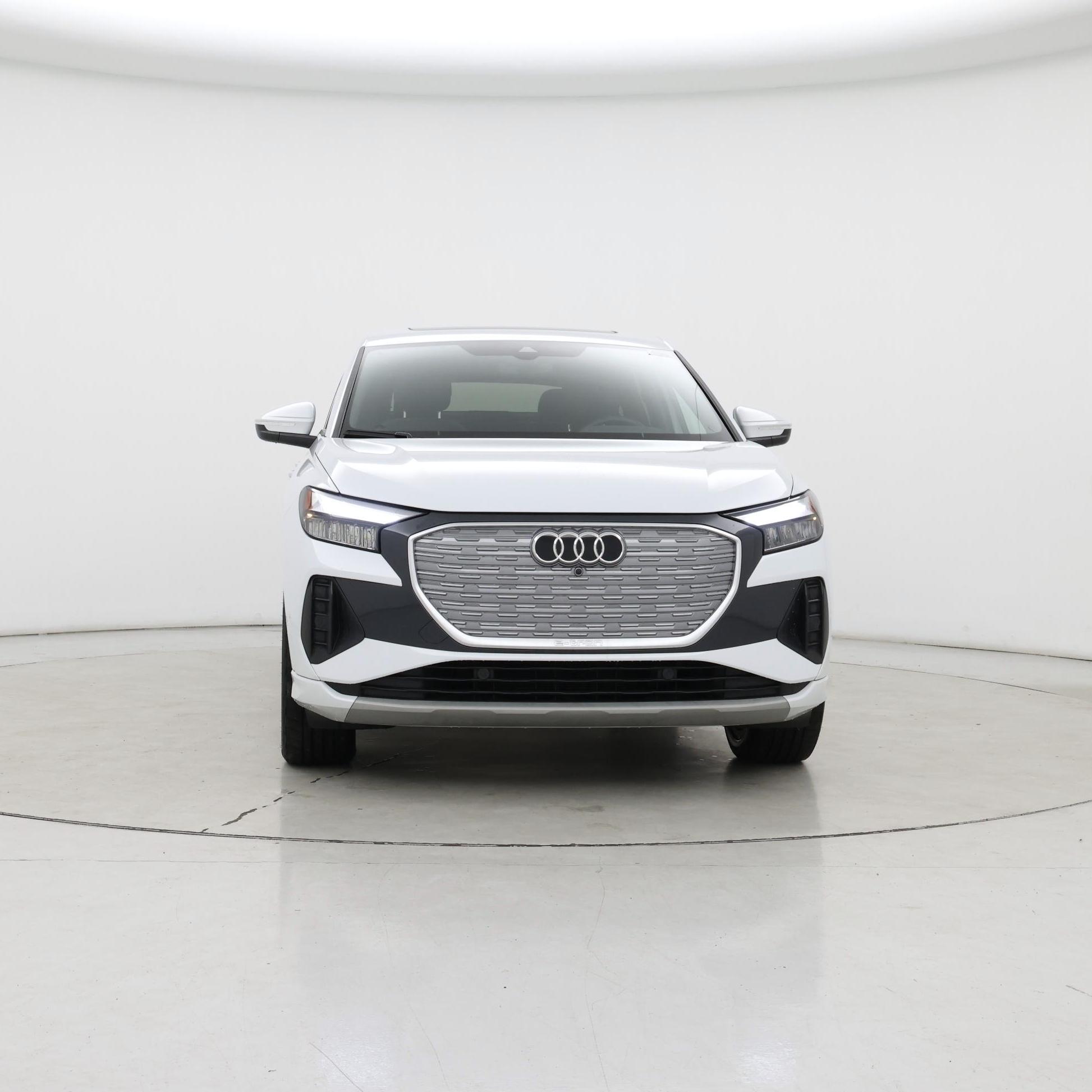 Thumbnail: 2022 Audi Q4 e-tron - 5