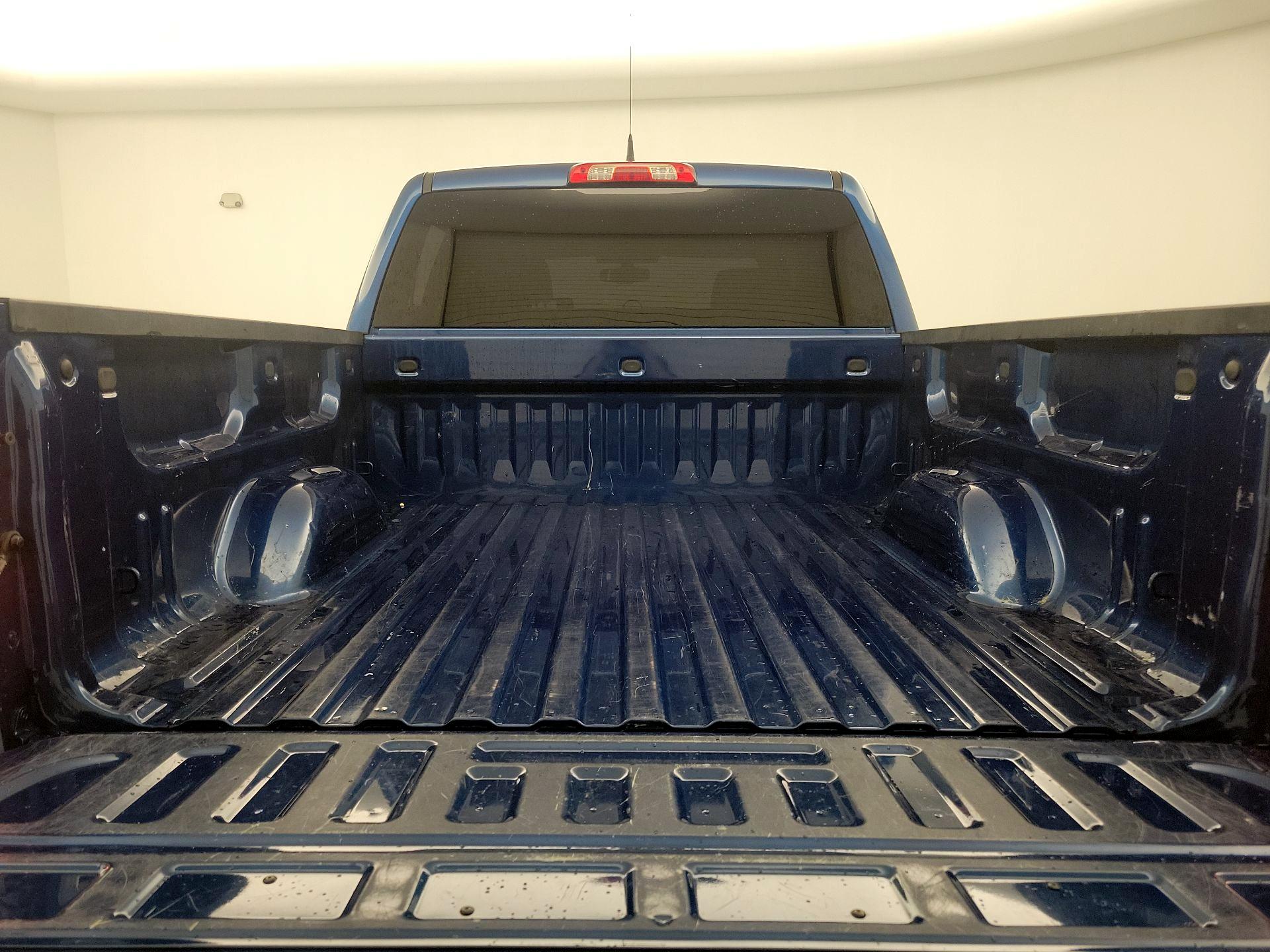 Thumbnail: 2018 Chevrolet Silverado 1500 - 20