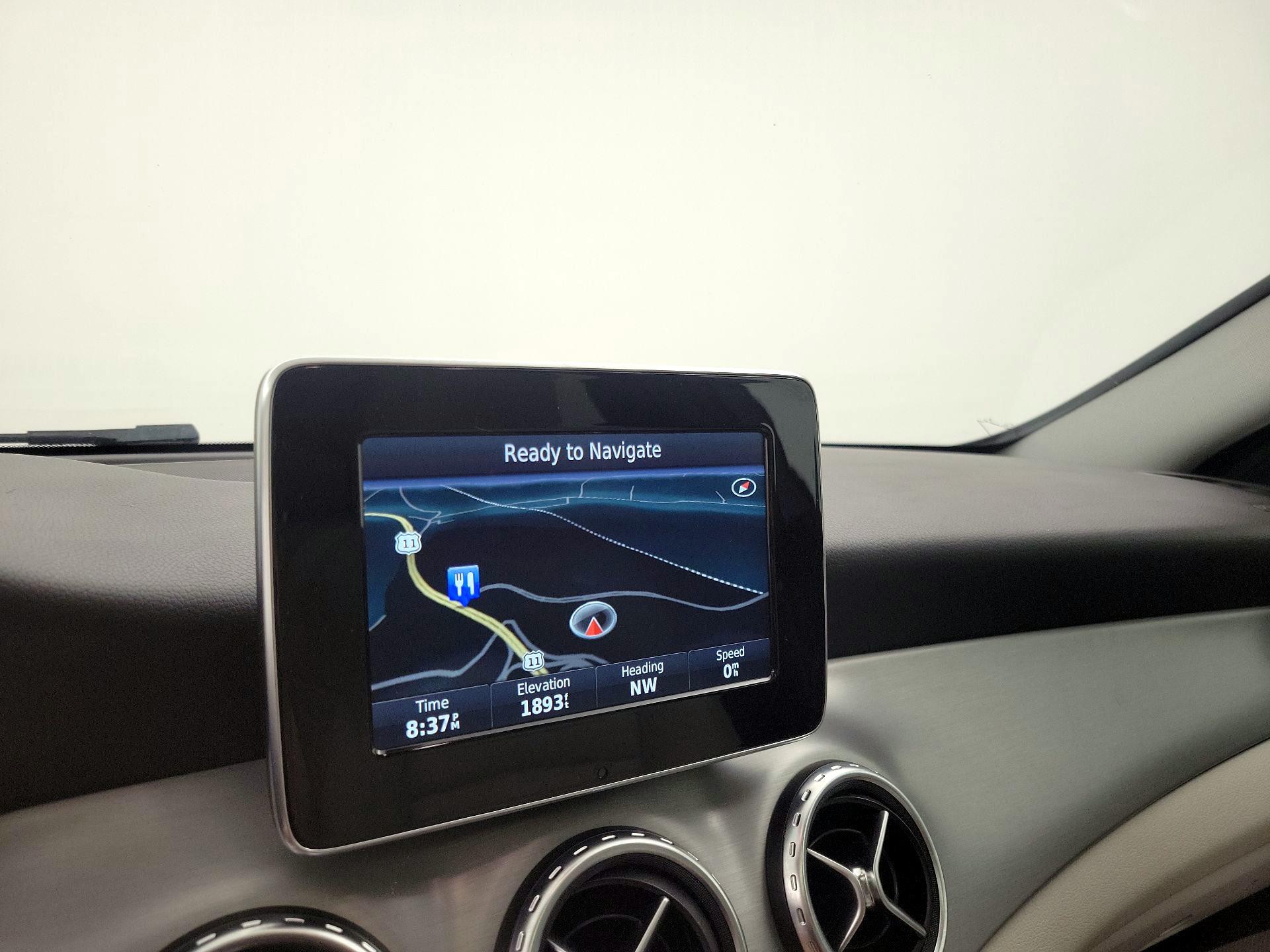 Thumbnail: 2016 Mercedes-Benz GLA - 14