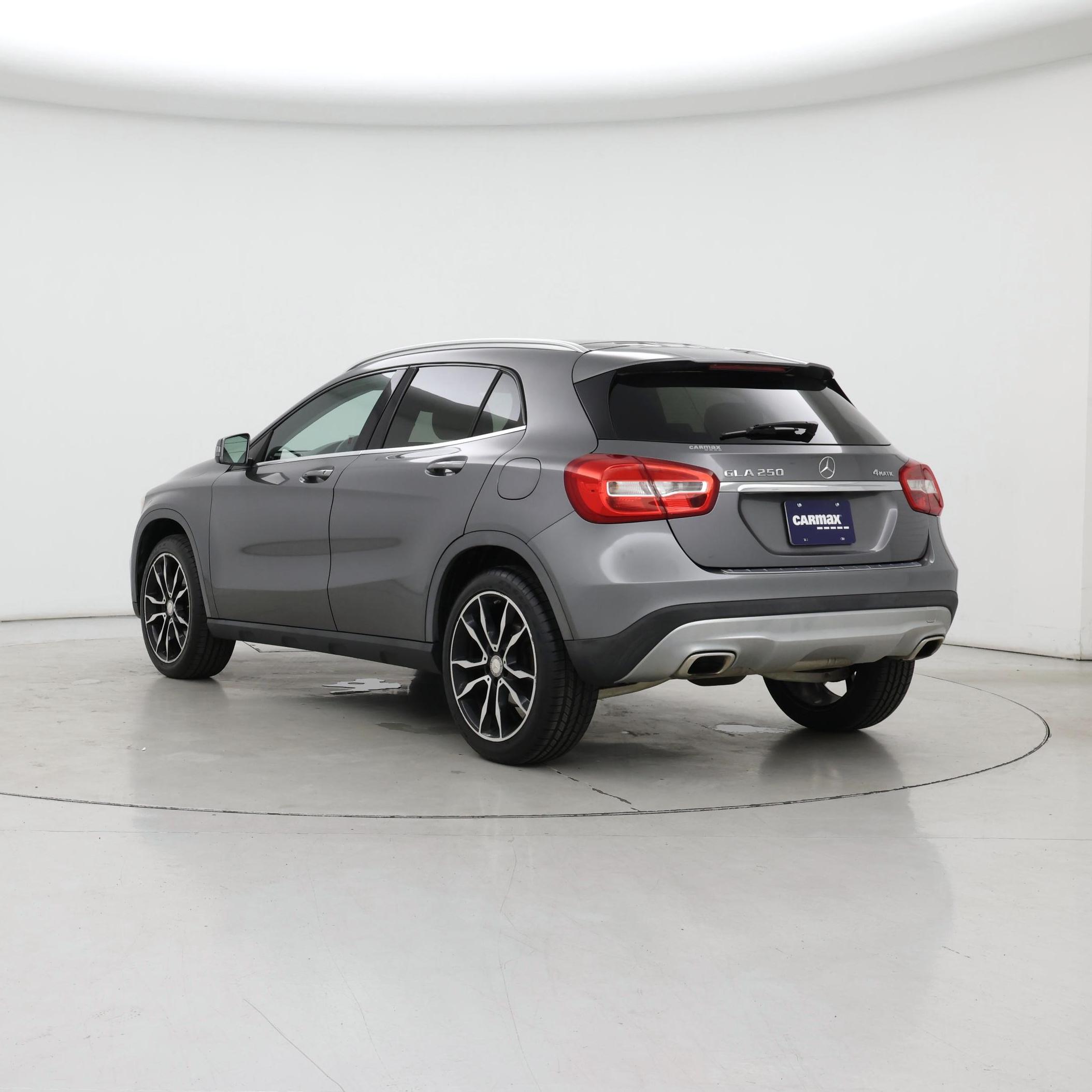Thumbnail: 2016 Mercedes-Benz GLA - 2