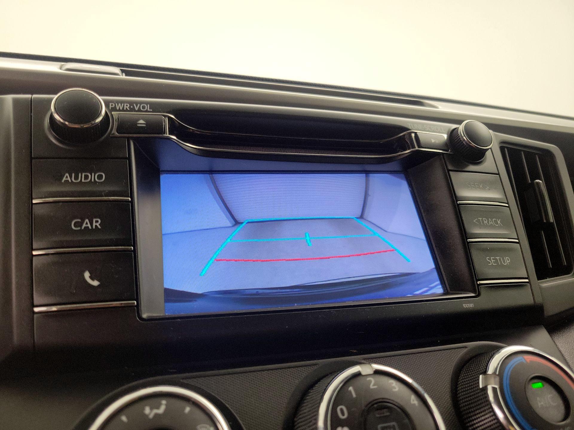 Thumbnail: 2016 Toyota RAV4 - 14