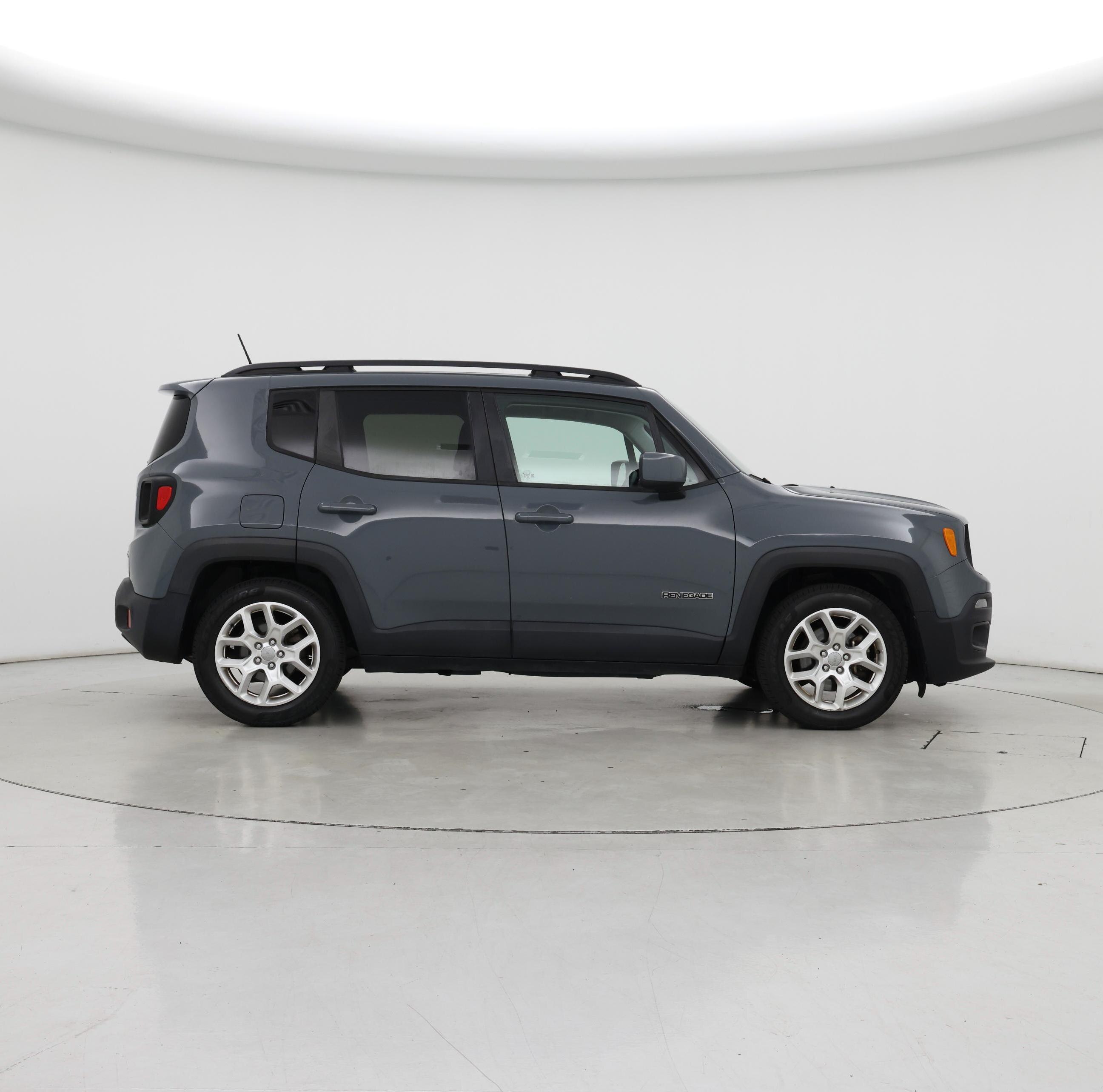 Thumbnail: 2018 Jeep Renegade - 7