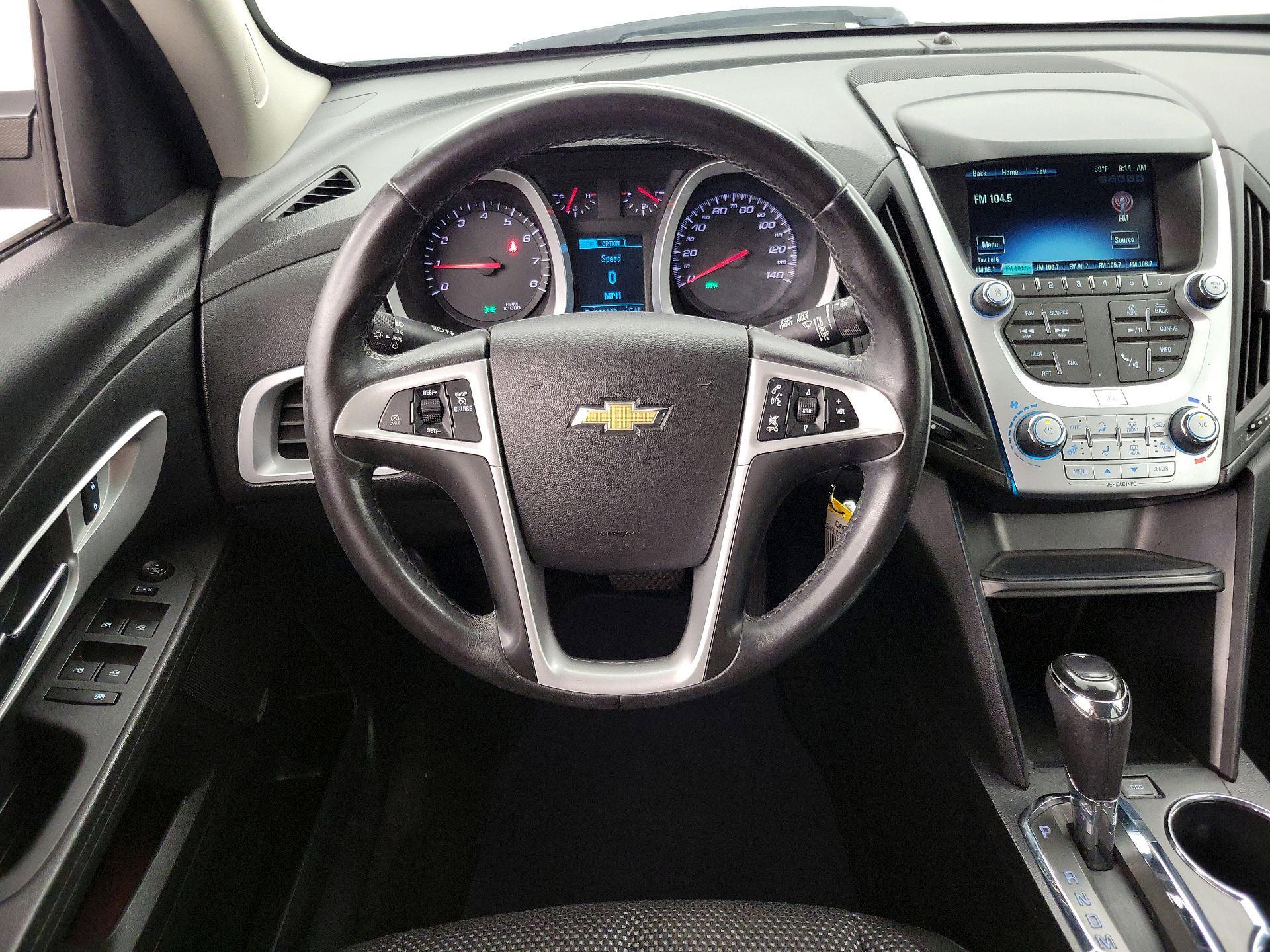 Thumbnail: 2017 Chevrolet Equinox - 10