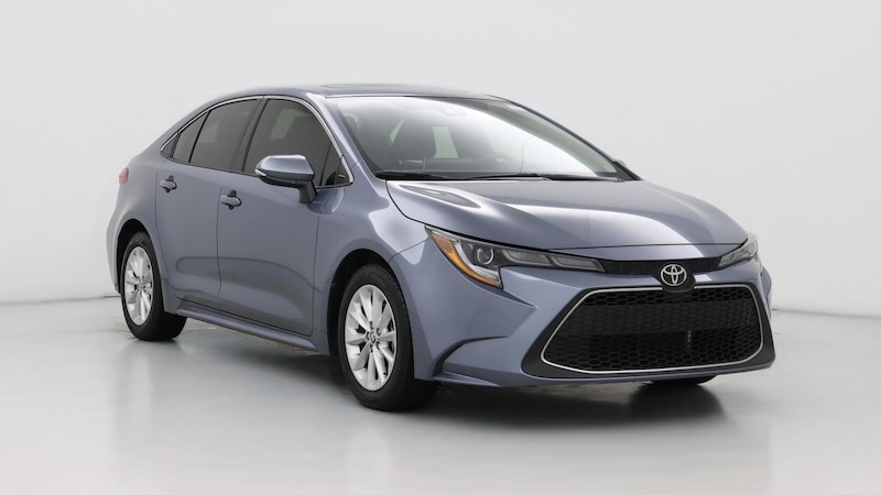 2020 Toyota Corolla XLE Hero Image
