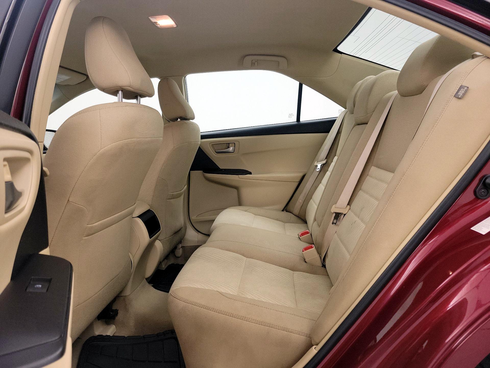 Thumbnail: 2017 Toyota Camry - 19