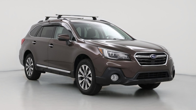 2019 Subaru Outback 2.5i Touring Hero Image