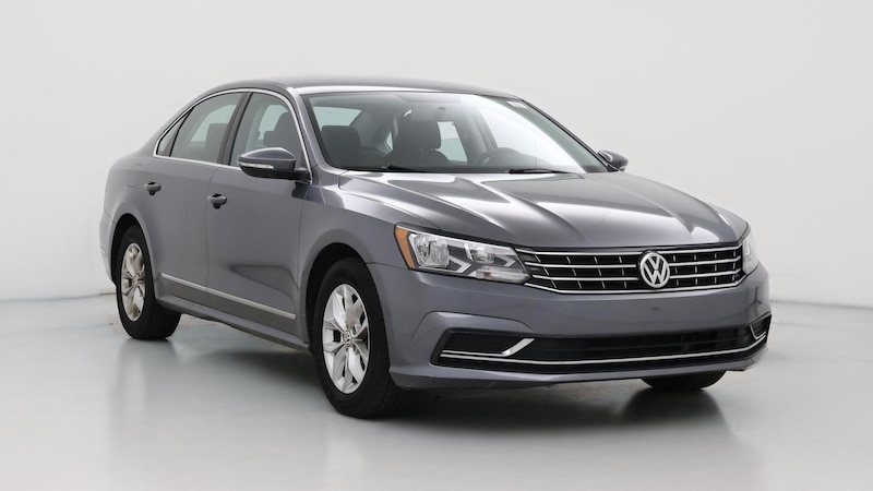2017 Volkswagen Passat S Hero Image