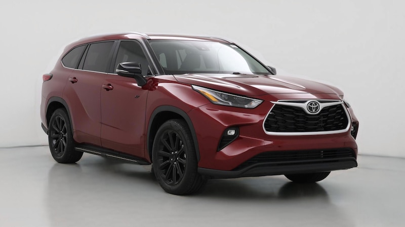 2023 Toyota Highlander XLE Hero Image