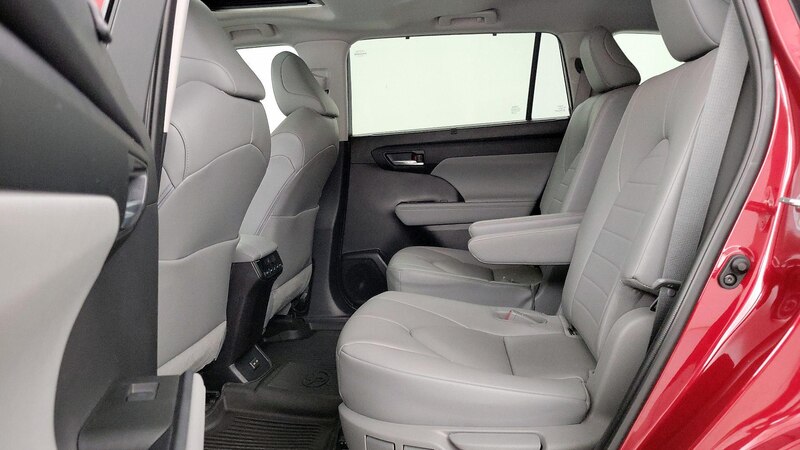 2023 Toyota Highlander XLE 20